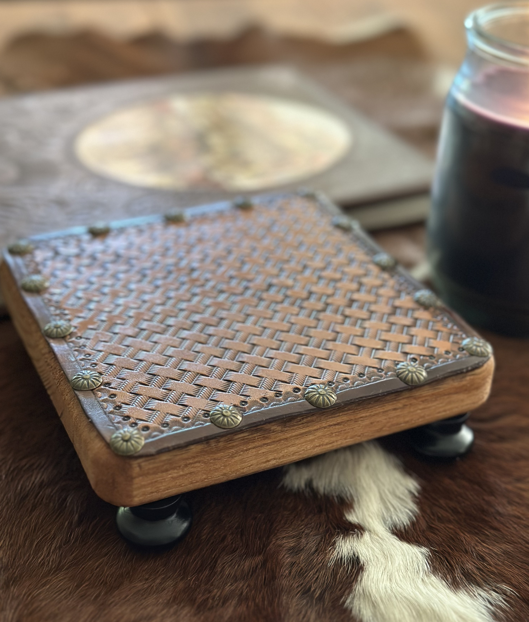 Coffee Table Decor (4).png