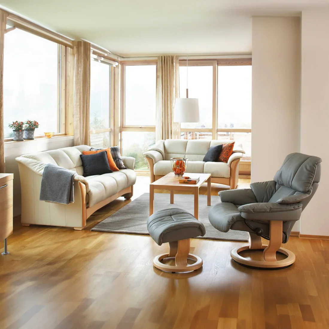 Oslo_Lifestyle_1_a5491a12-a732-46e4-989e-50c7e3b46db6.webp