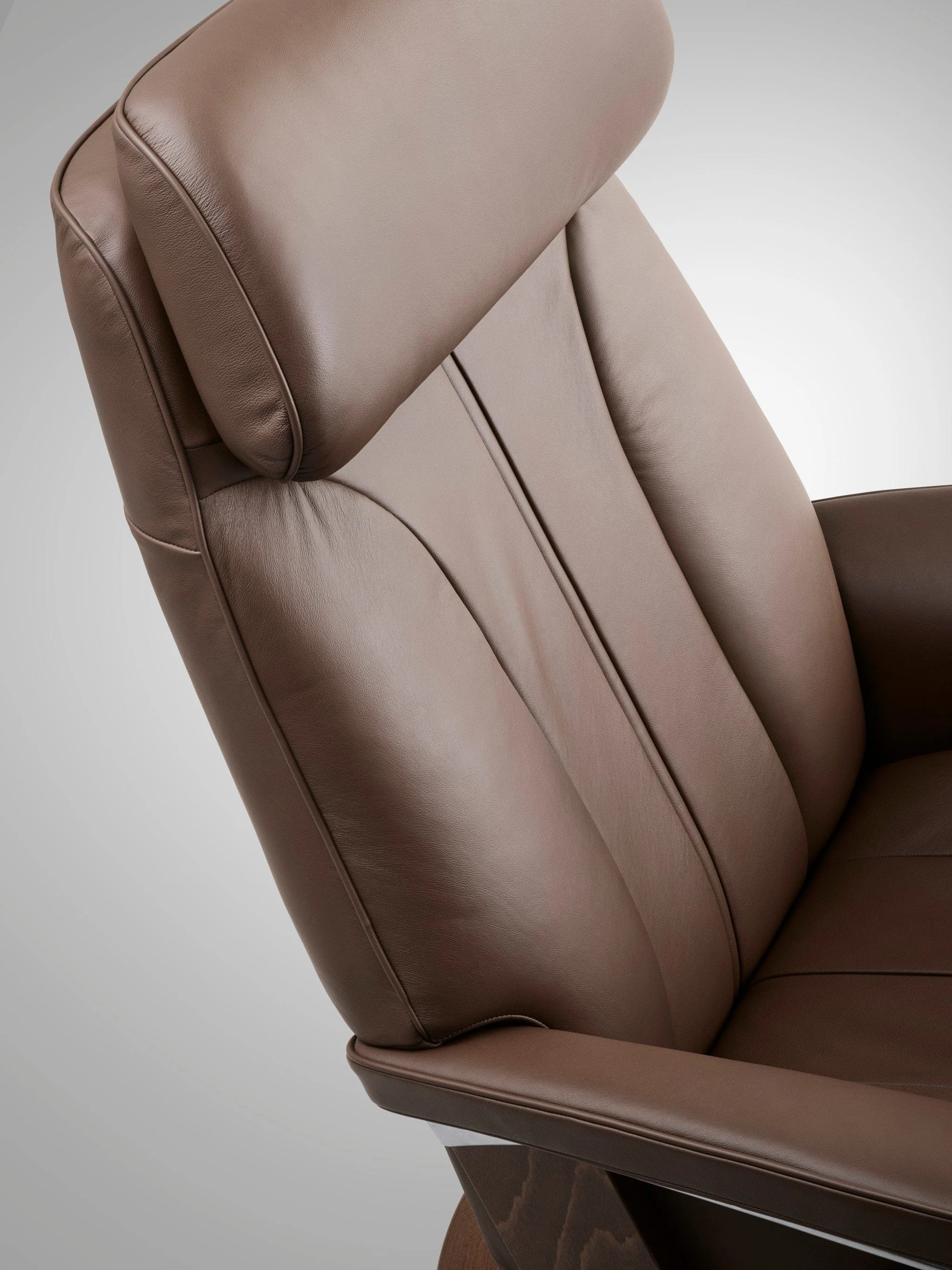 stressless-paul-recliner-5.jpg