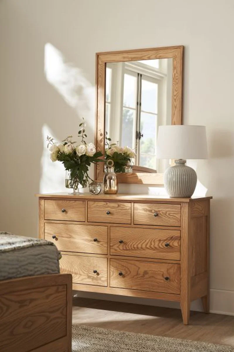 Vinyard - 54 Dresser.jpg