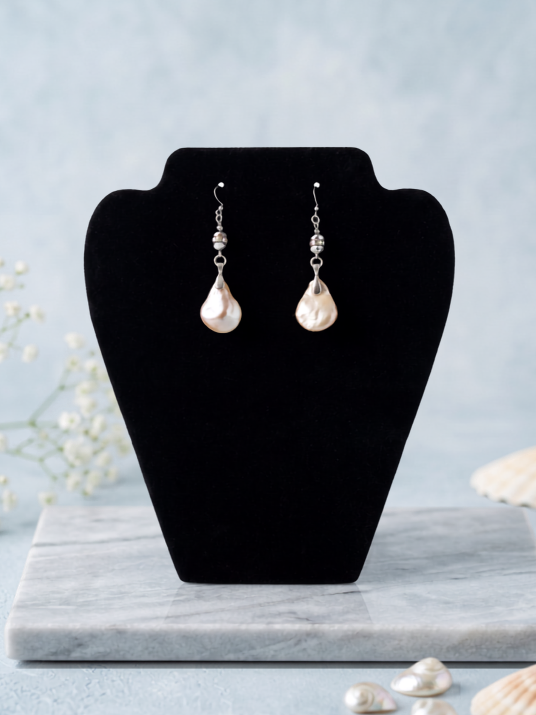 UFO Double Pearl Earrings-1.png