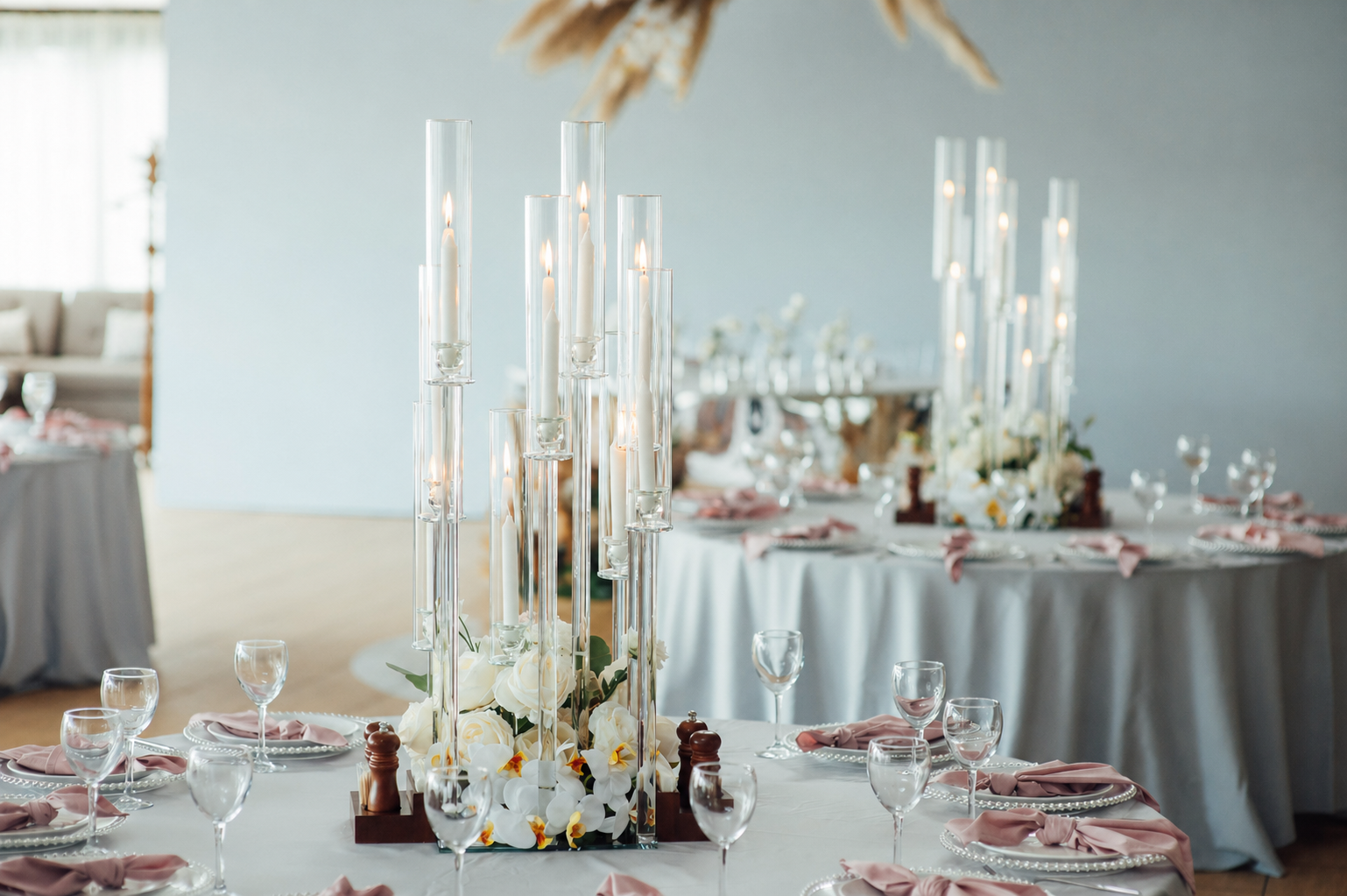 Rustic table setting at one of Laurie’s customers wedding.