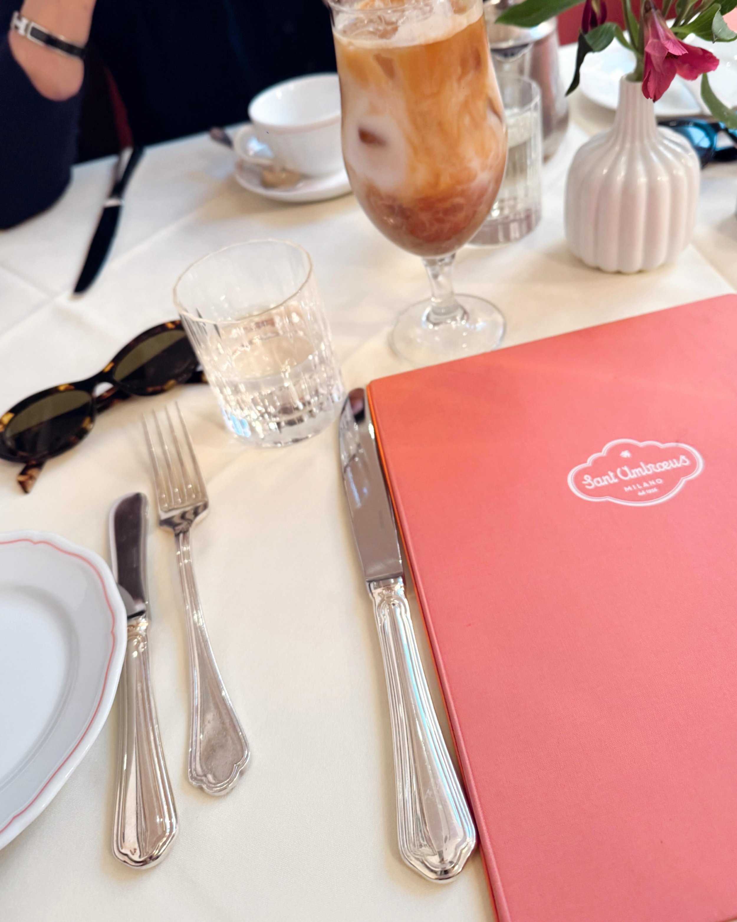 Mother&rsquo;s Day brunch @santambroeus on Madison 💖 a little Uptown afternoon finished with pistachio + Princess Cake gelato 🍨