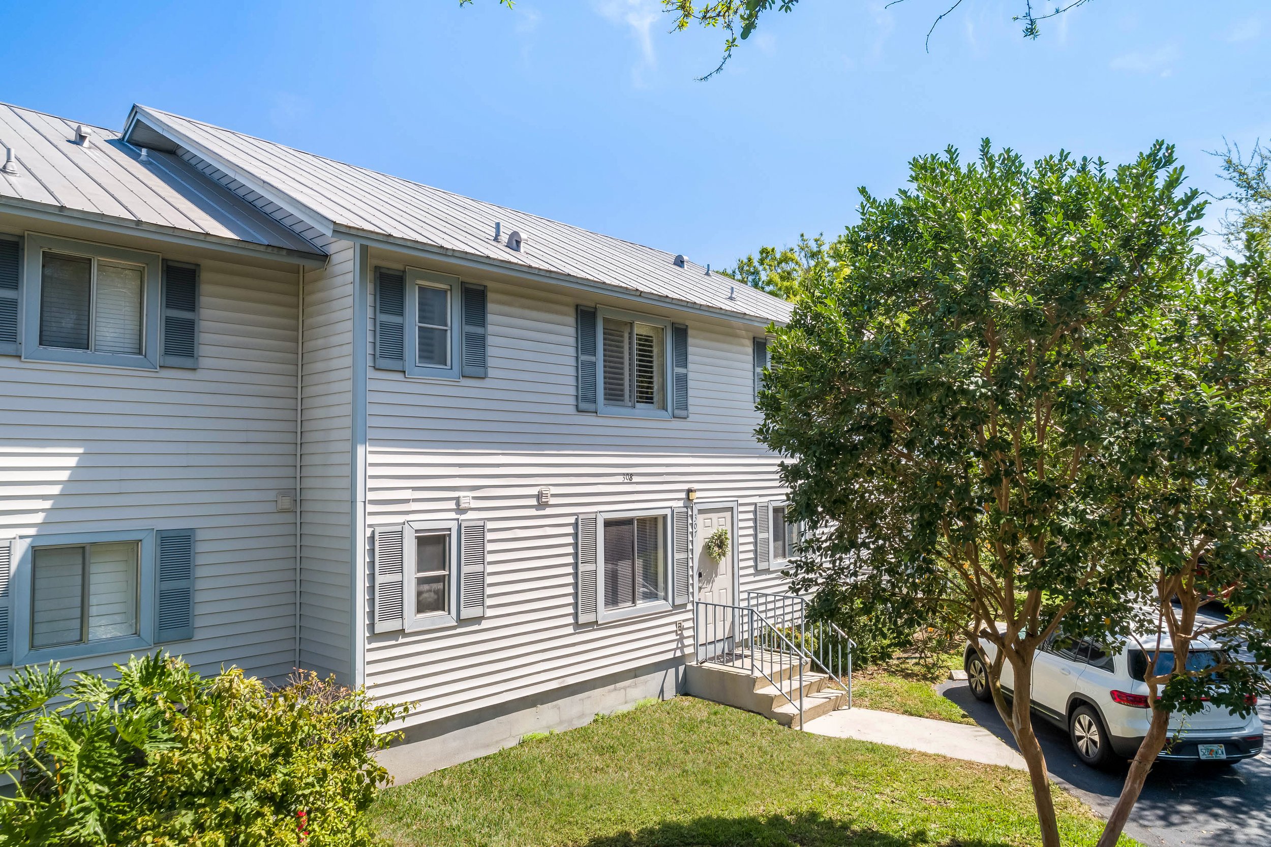 1251 7th Ave N #307-5.jpg