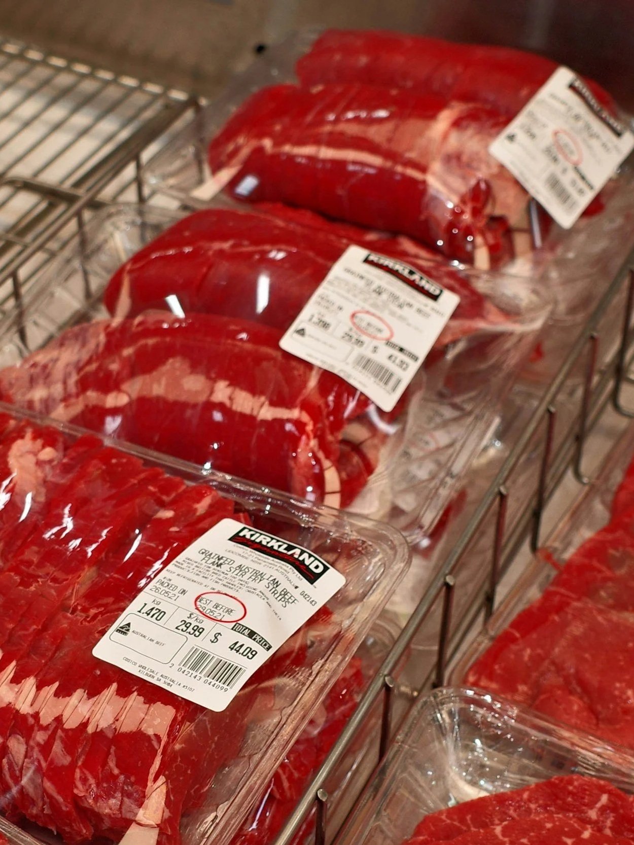 Is Voluntary or Mandatory Labeling Preferred?</span>