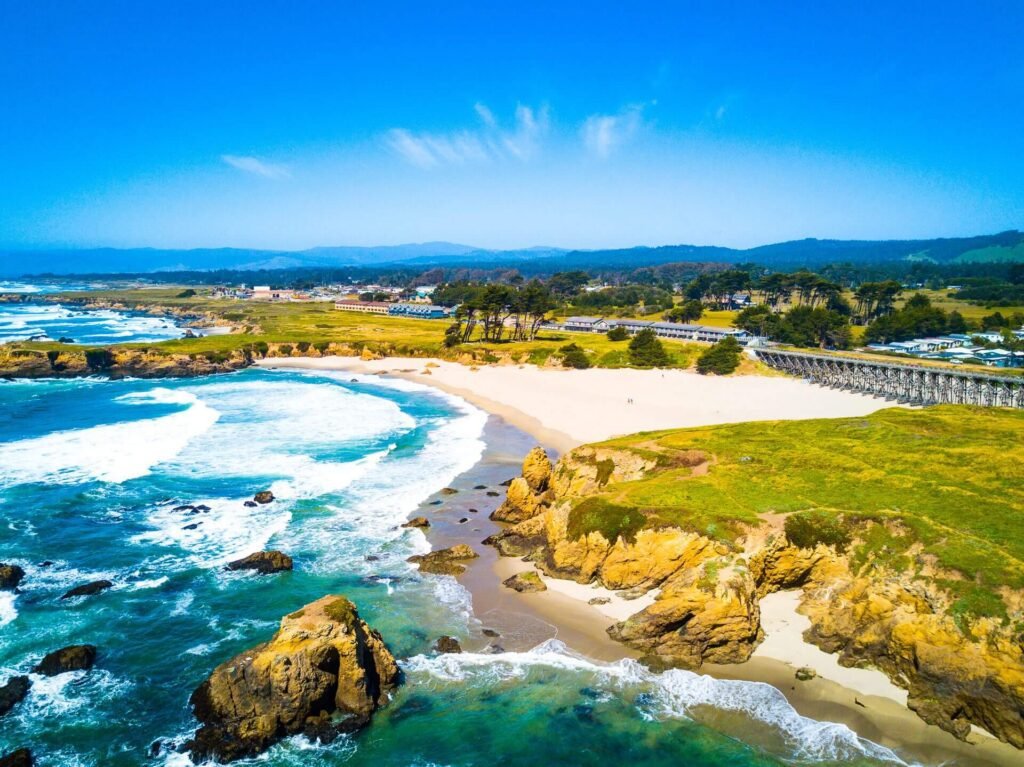 Beach Comber Motel & Spa view of Pudding Creek Beach for Winesong Wine Festival hotel packages in Fort Bragg, California