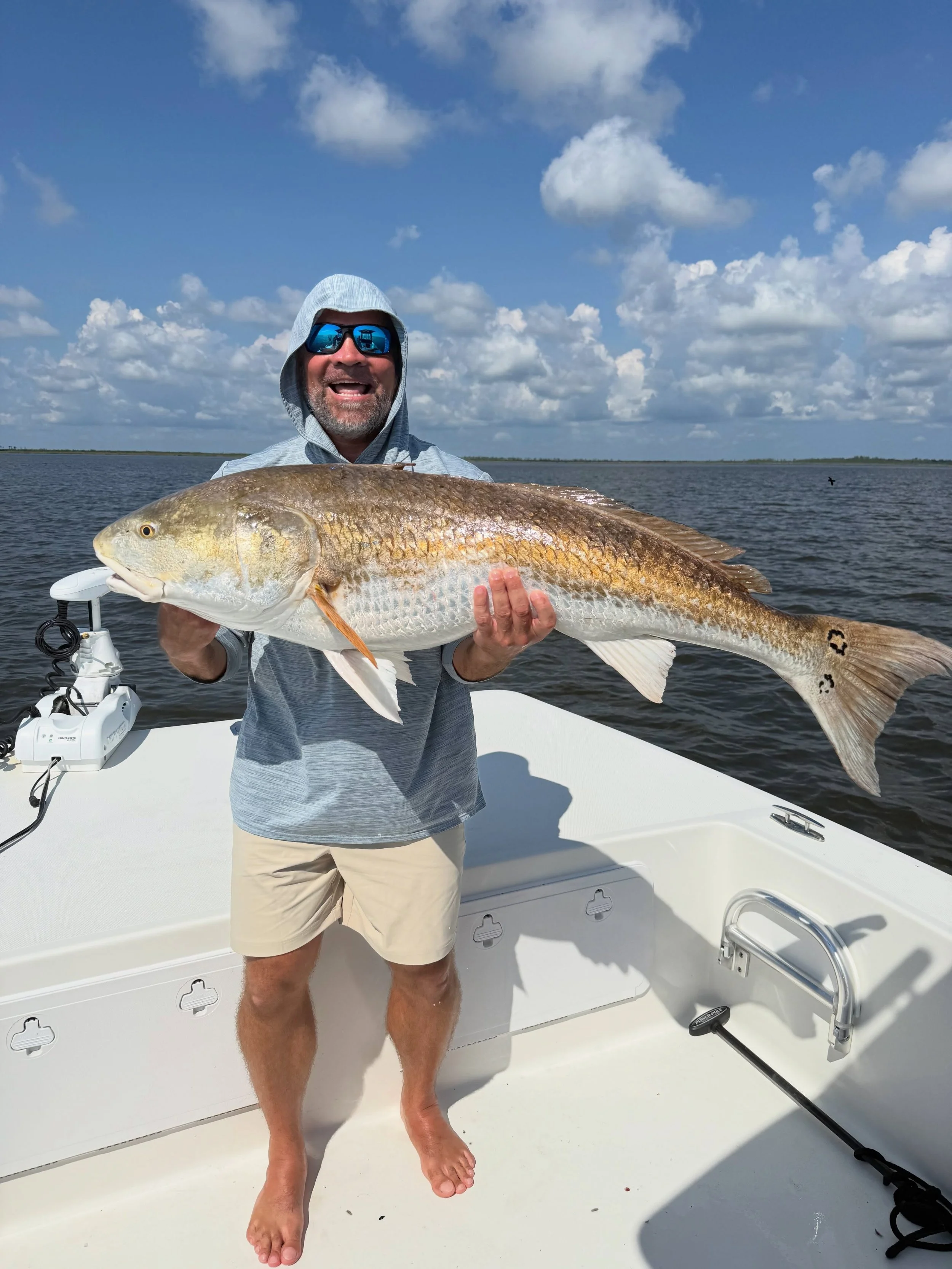 Today did not disappoint with everyone releasing citation drum after requesting to go for the big bite. Watching peoples reaction when these big drum bust the surface never gets old! Drum fishing continues to get better as we head into fall. Book a t