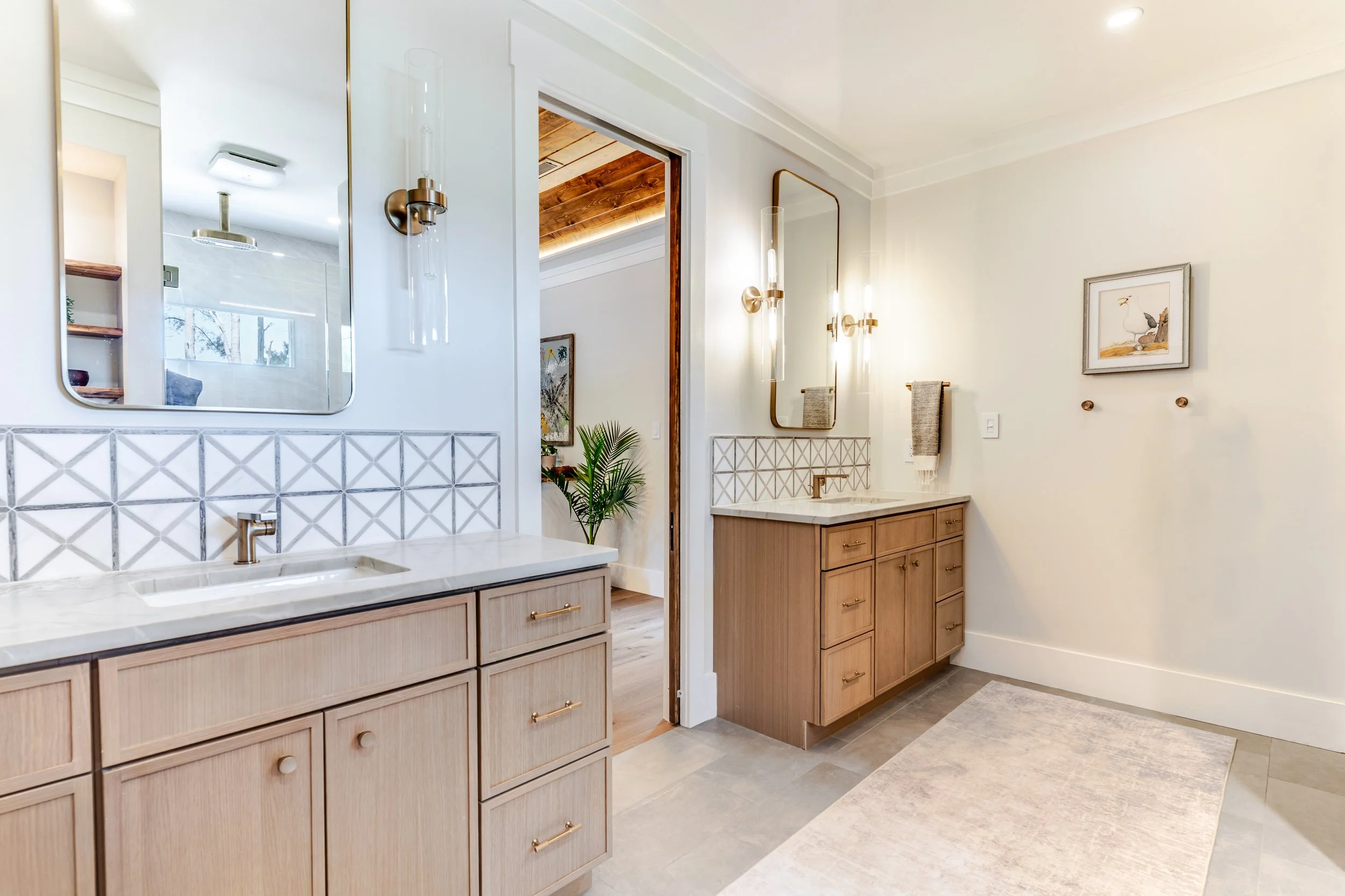 MasterBath1.jpg