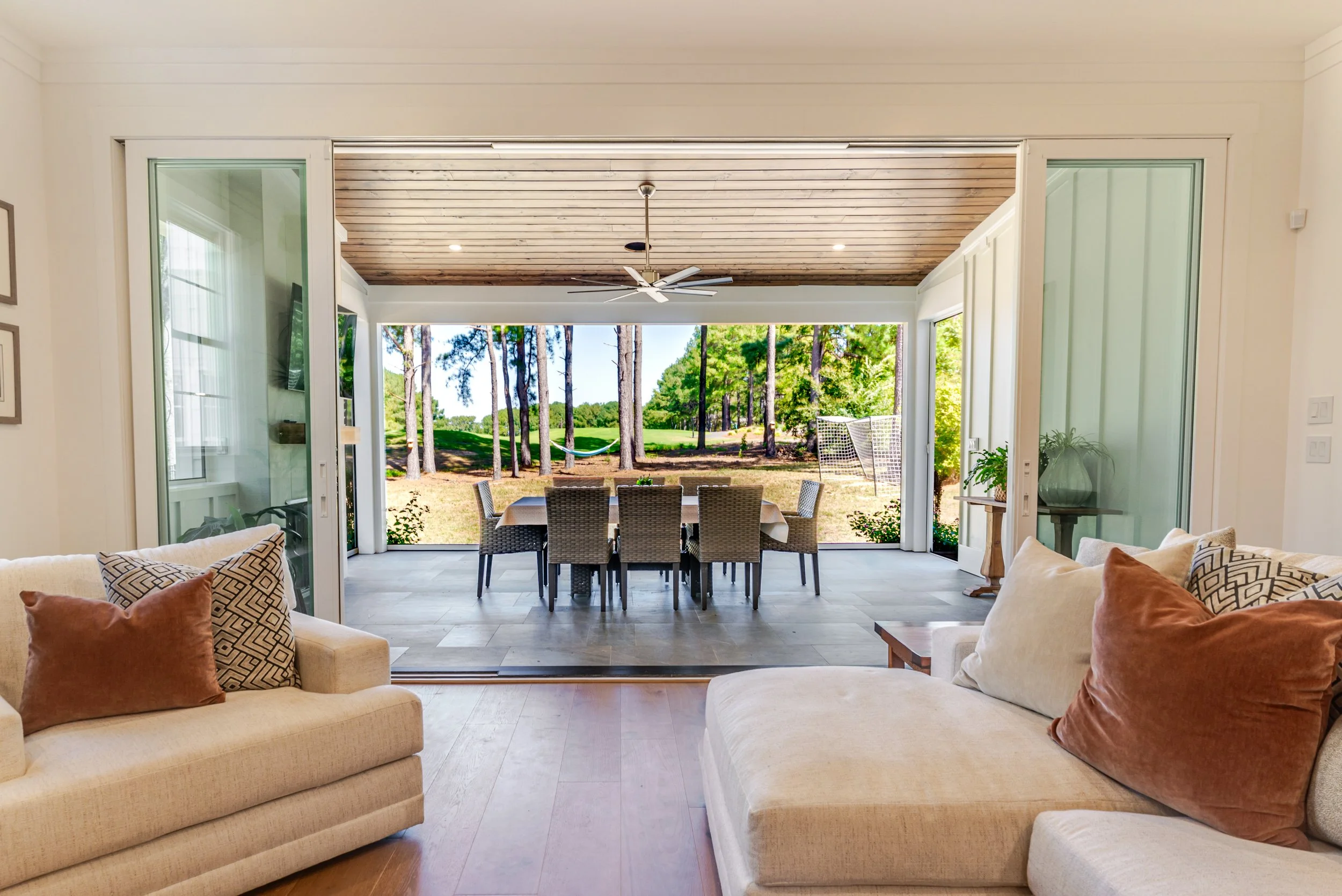 Porch1.jpg