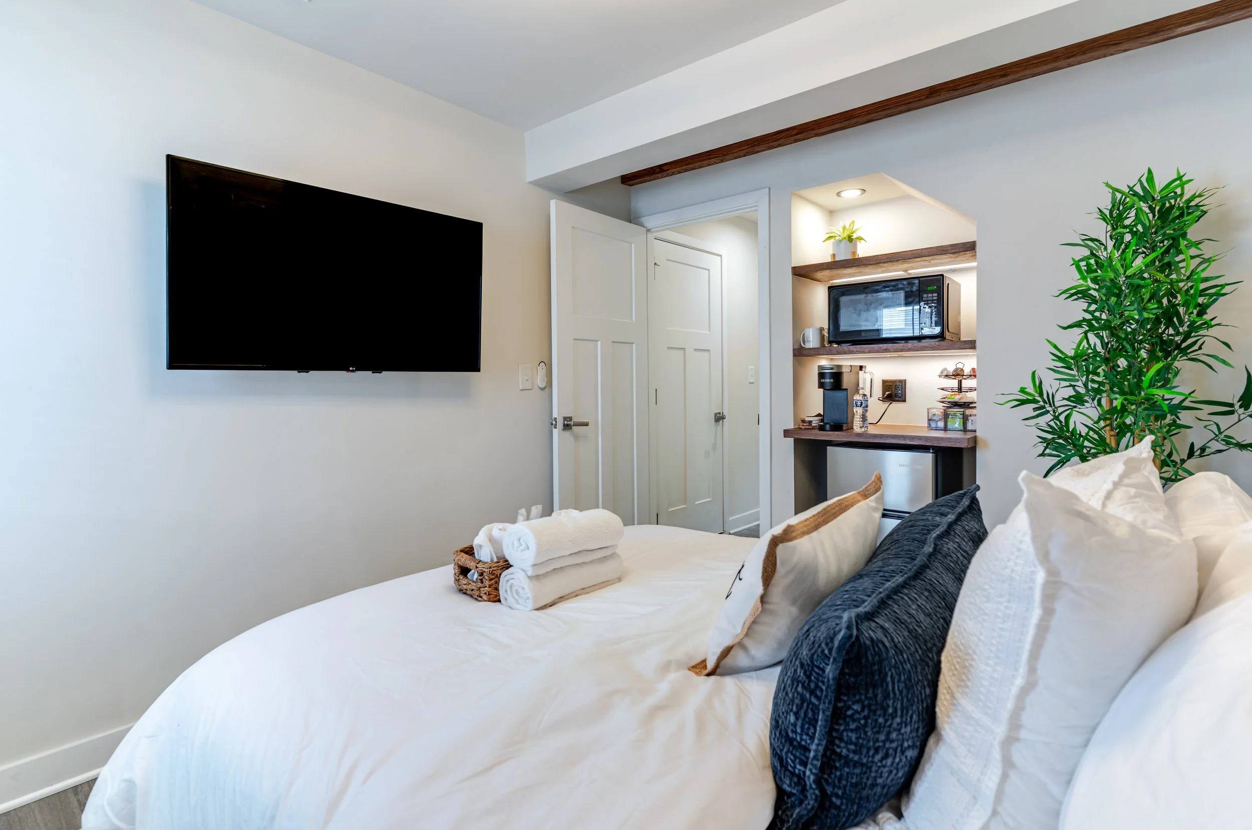 Bedroom4.jpg