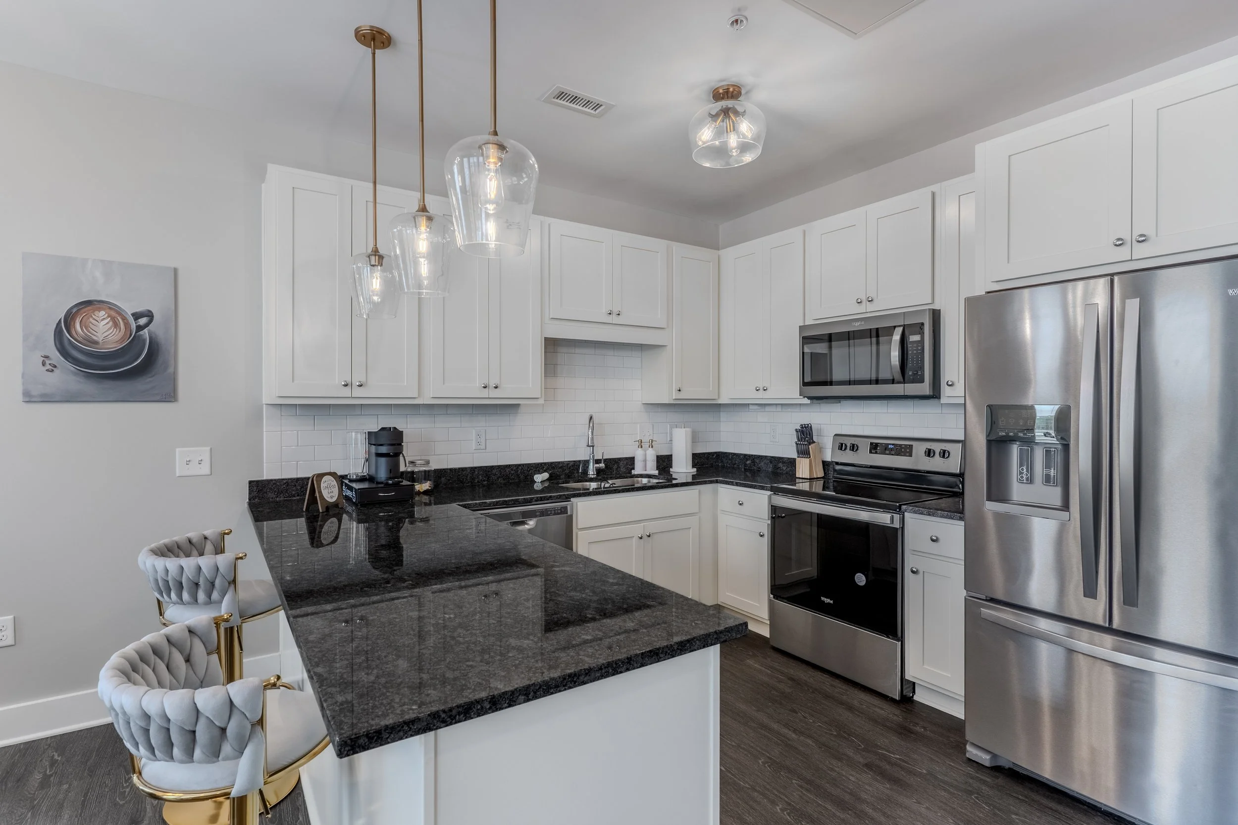 Kitchen1.jpg