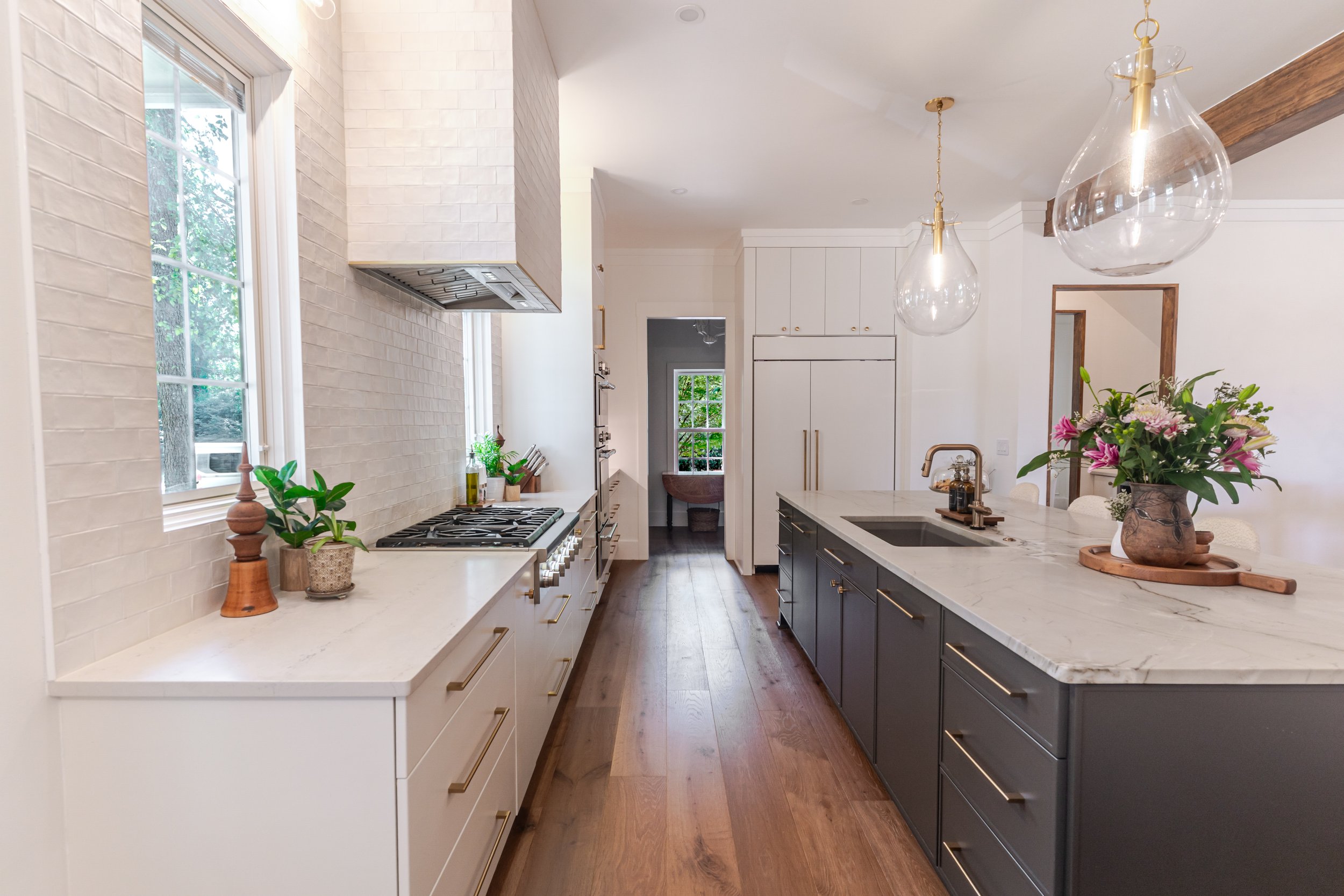 Kitchen2.jpg