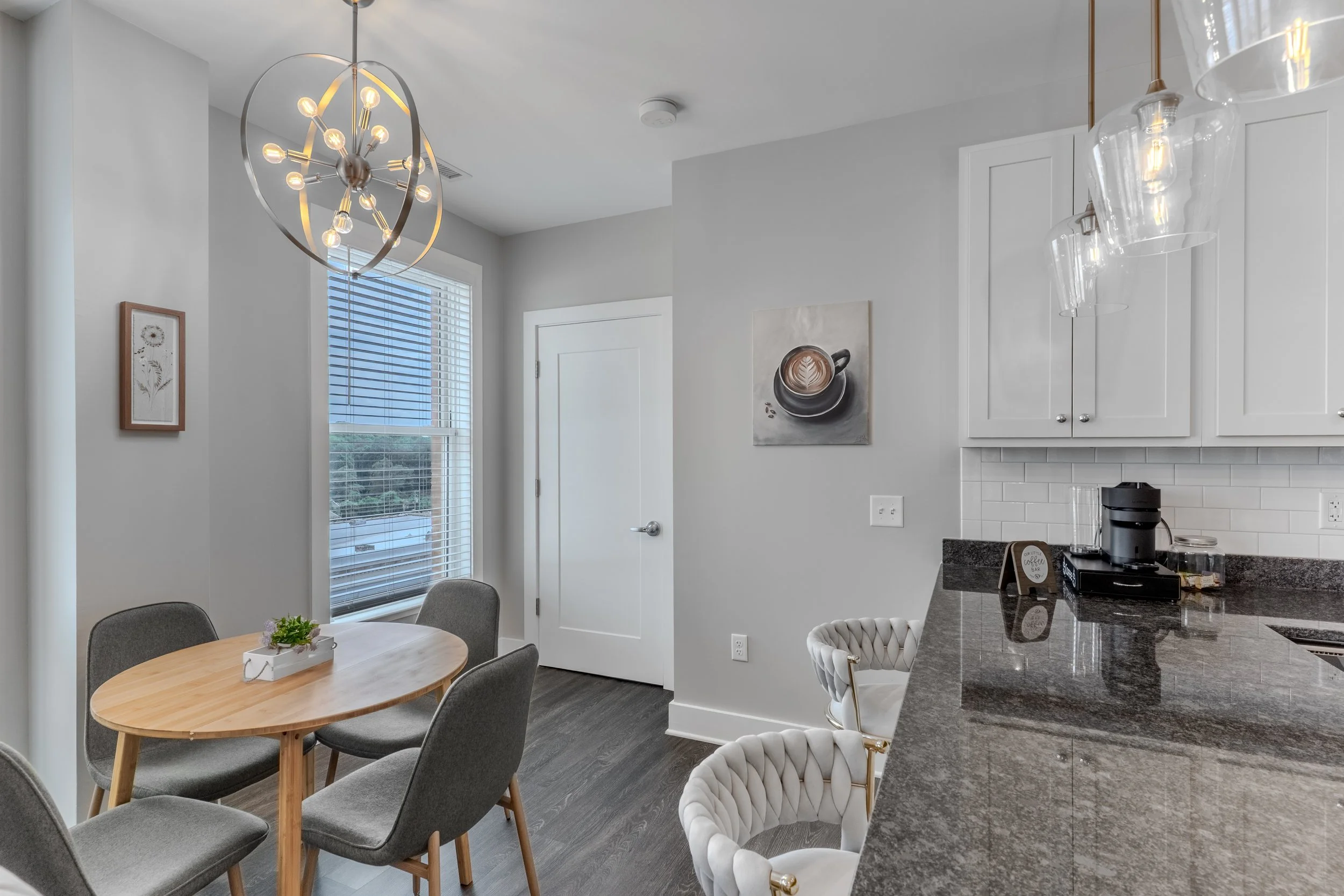 Kitchen5.jpg