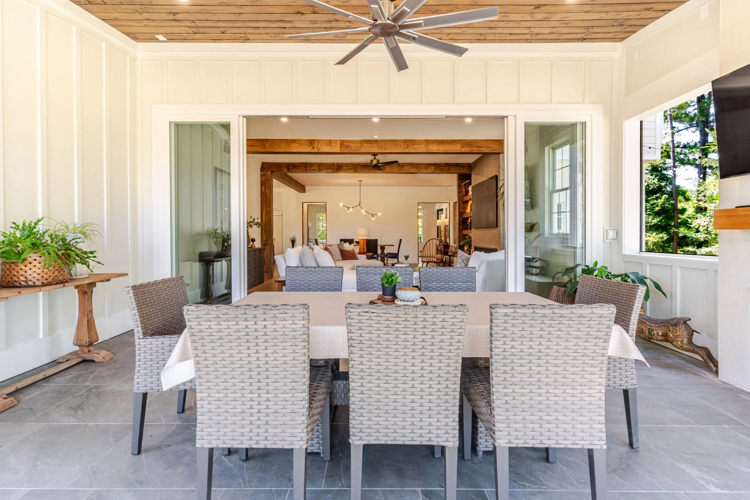Porch3.jpg