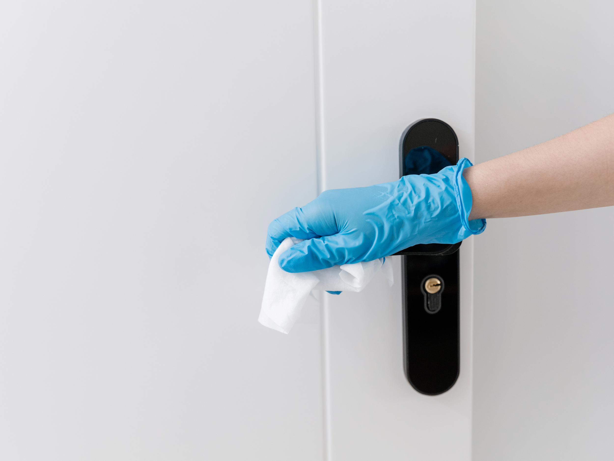 door handle cleaning.png