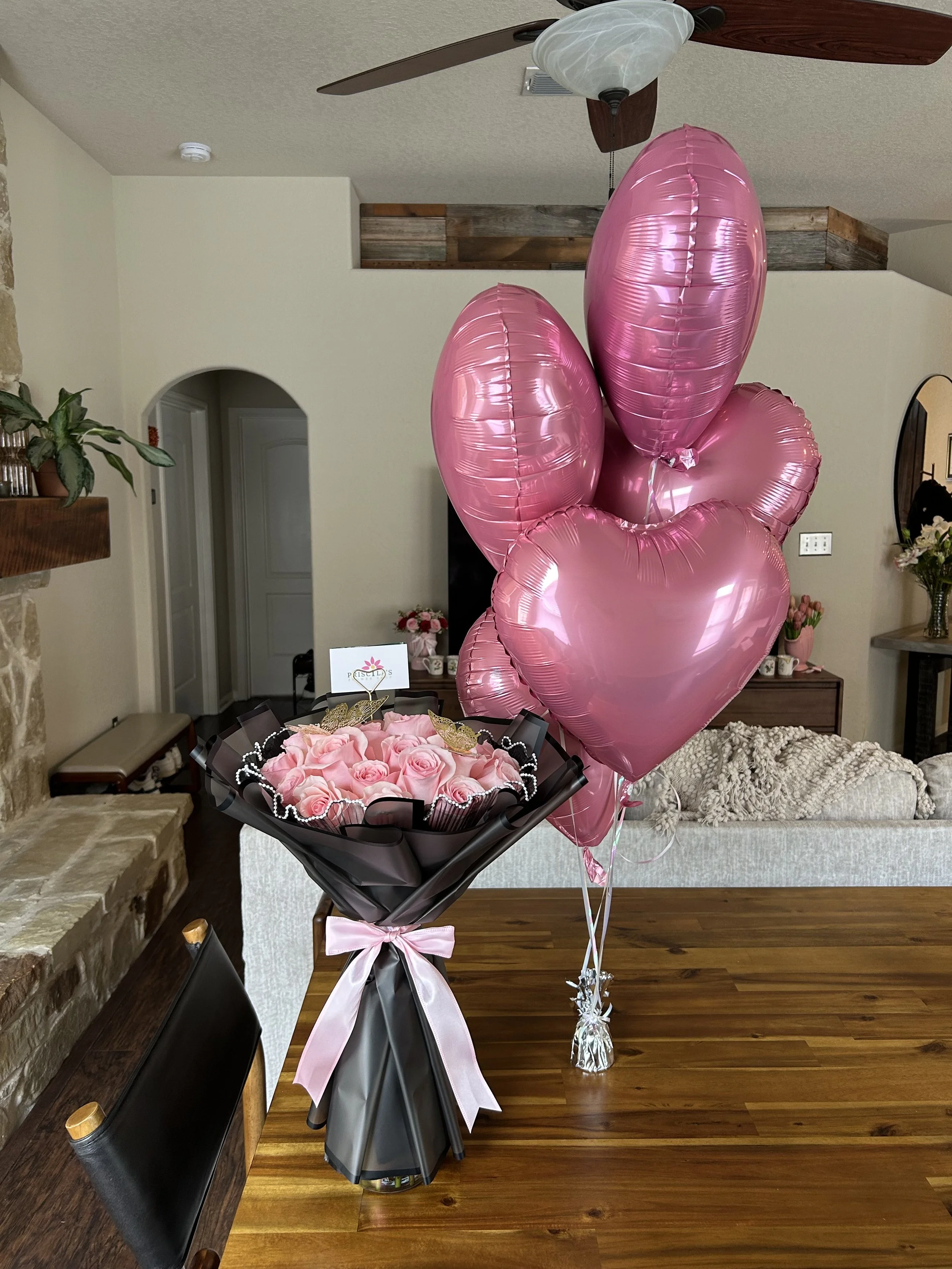 Black Pink Bouquet