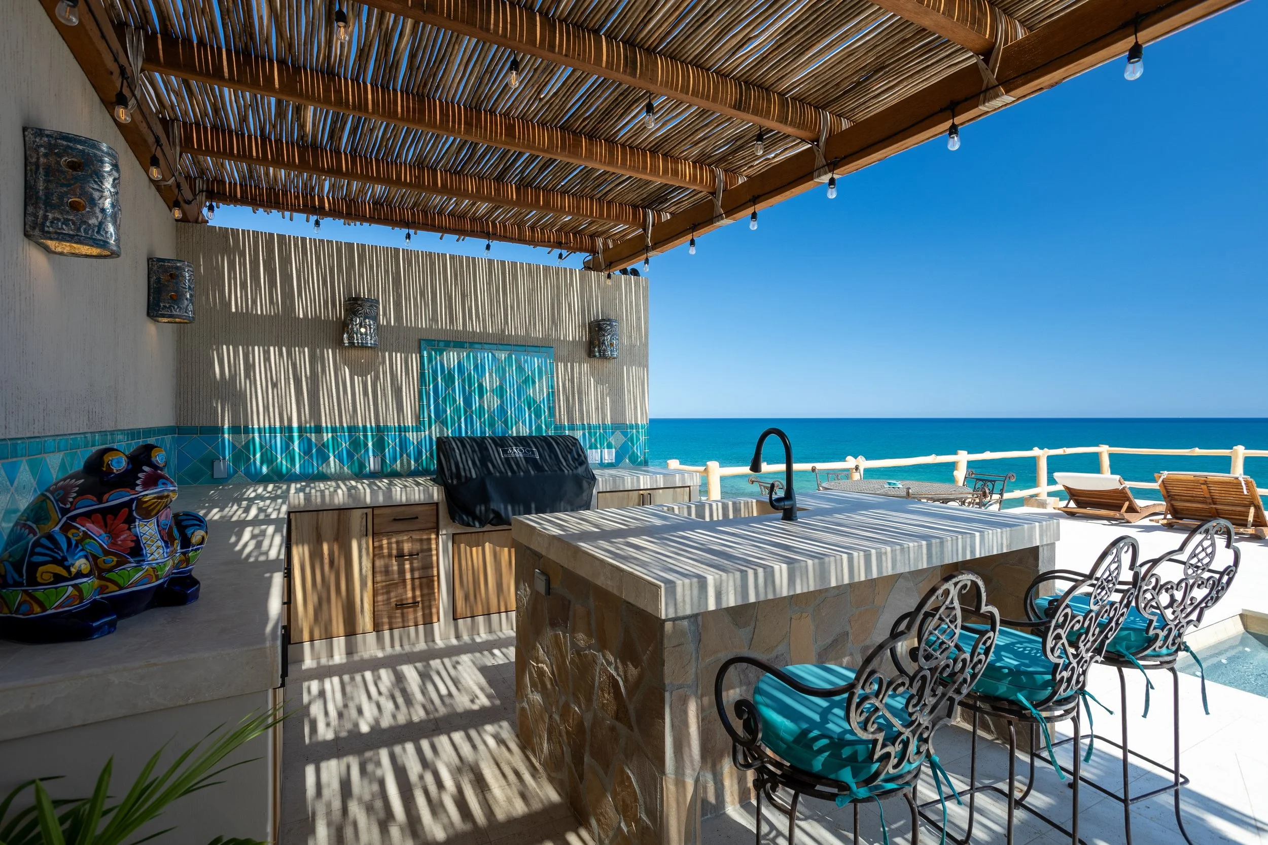 Shady Textur Mai Tai Grill.jpg