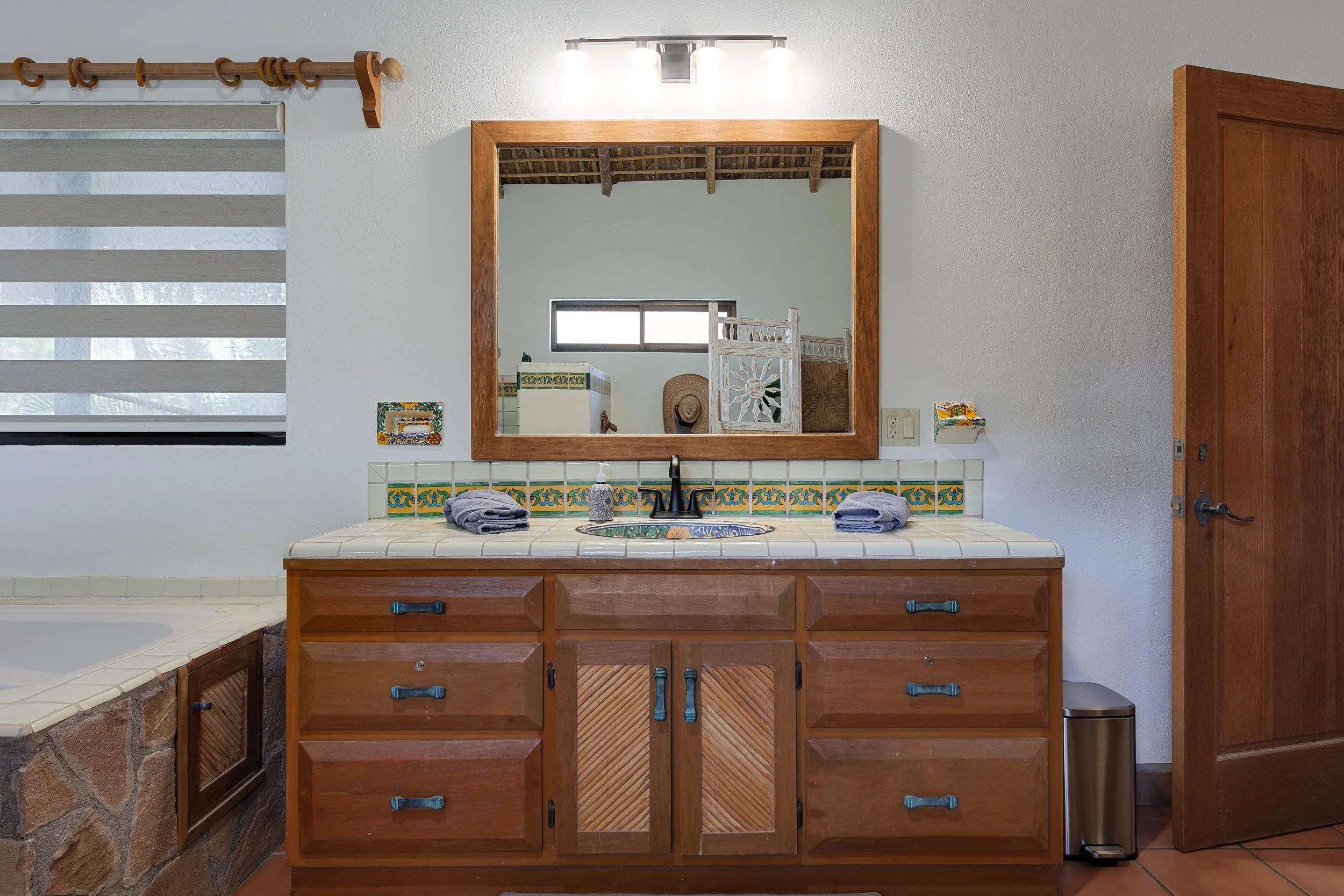 Primary Bathroom 4.jpg