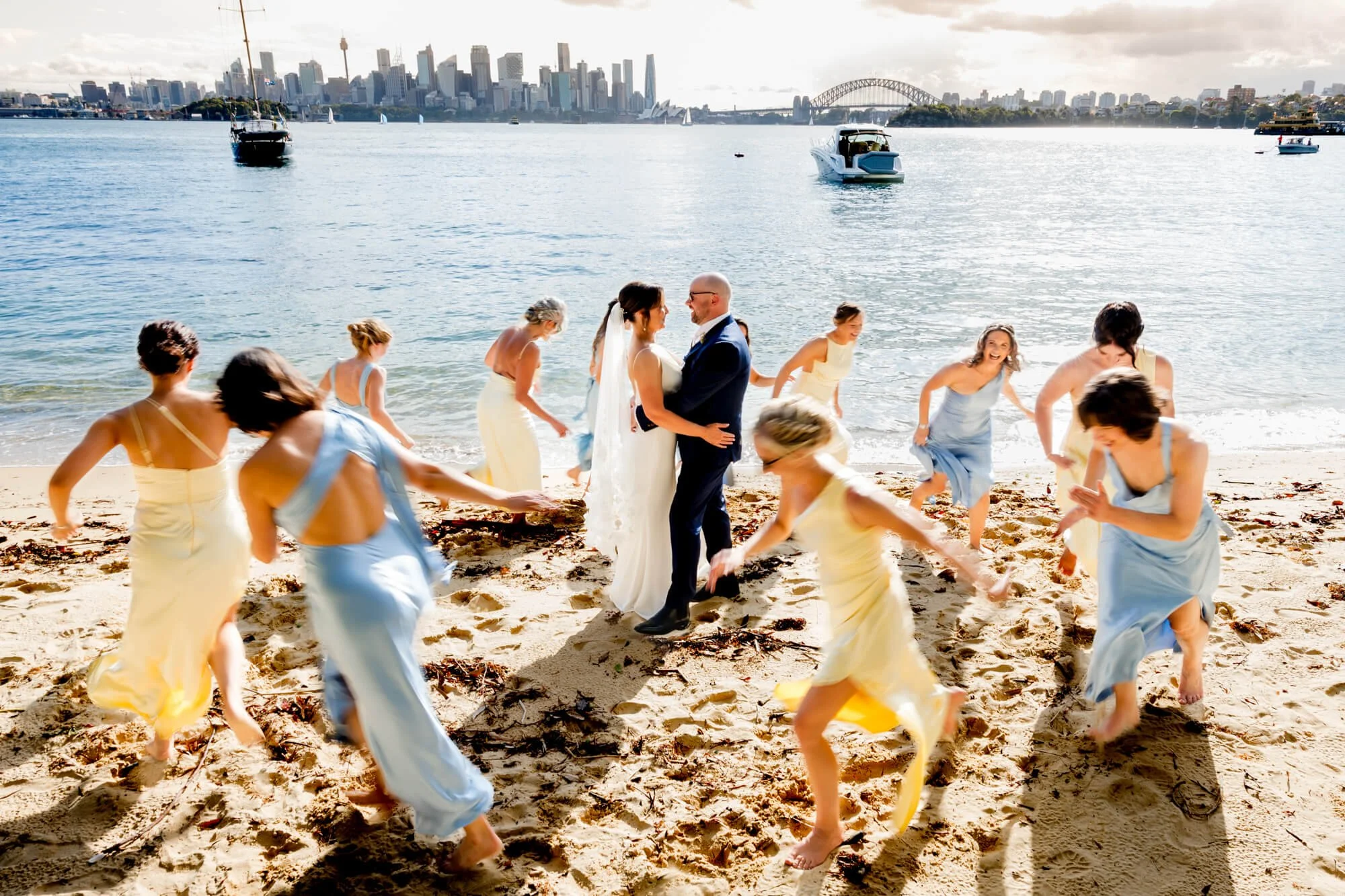 best-wedding-photography-dancing-on-sydney-beach.jpg