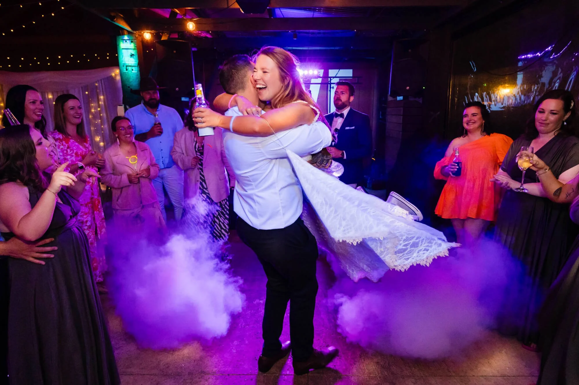best-wedding-photography-dancefloor-fun-port-stephens.jpg