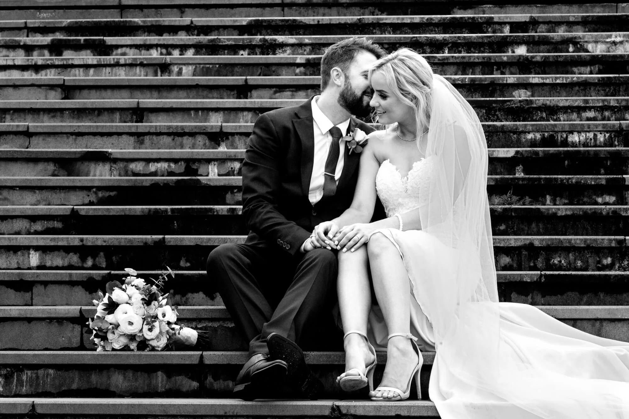 wedding-photographer-sydney-cathedral-stairs.jpg