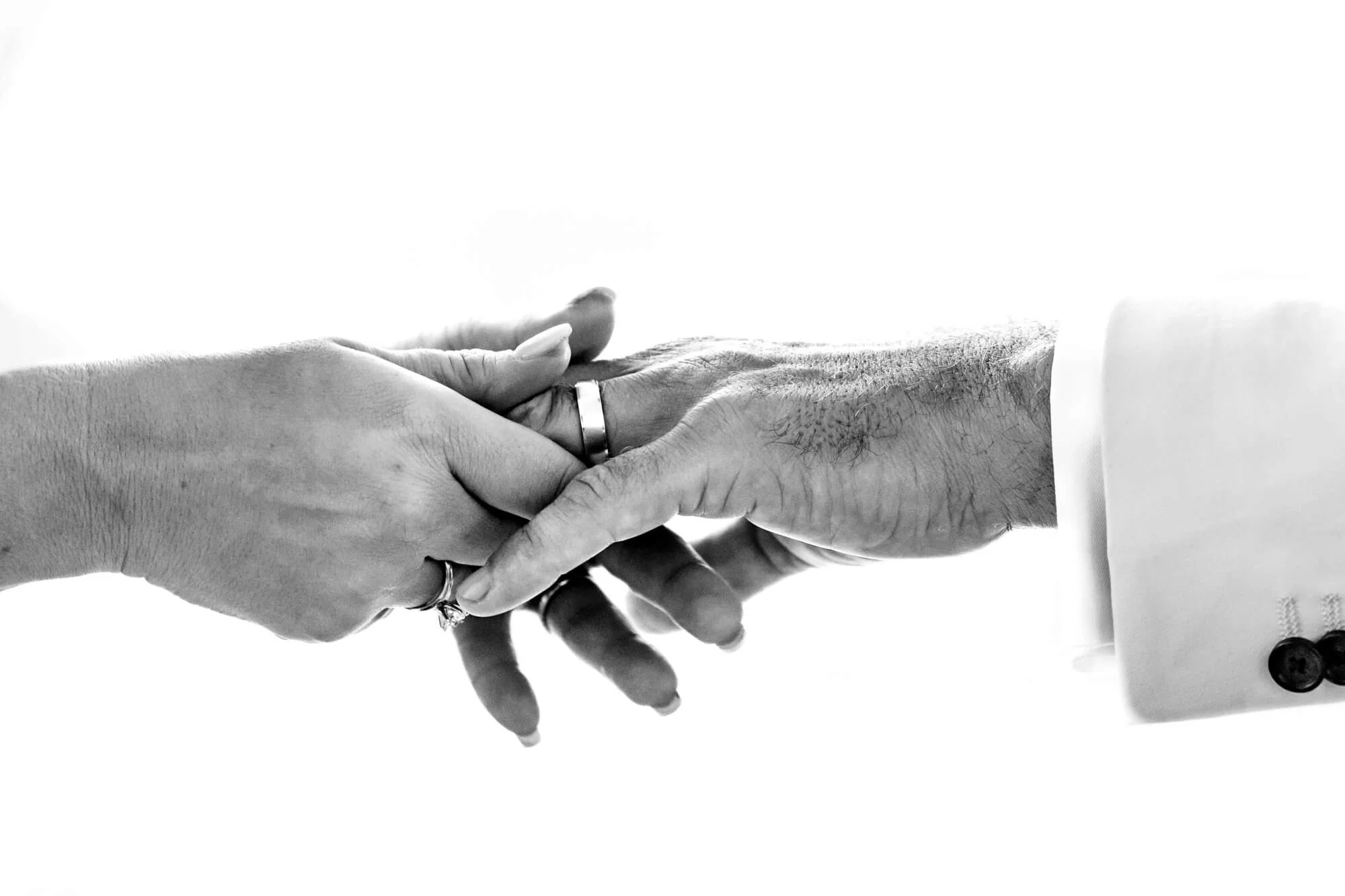 best-wedding-photography-detail-ring-exchange-sydney.jpg