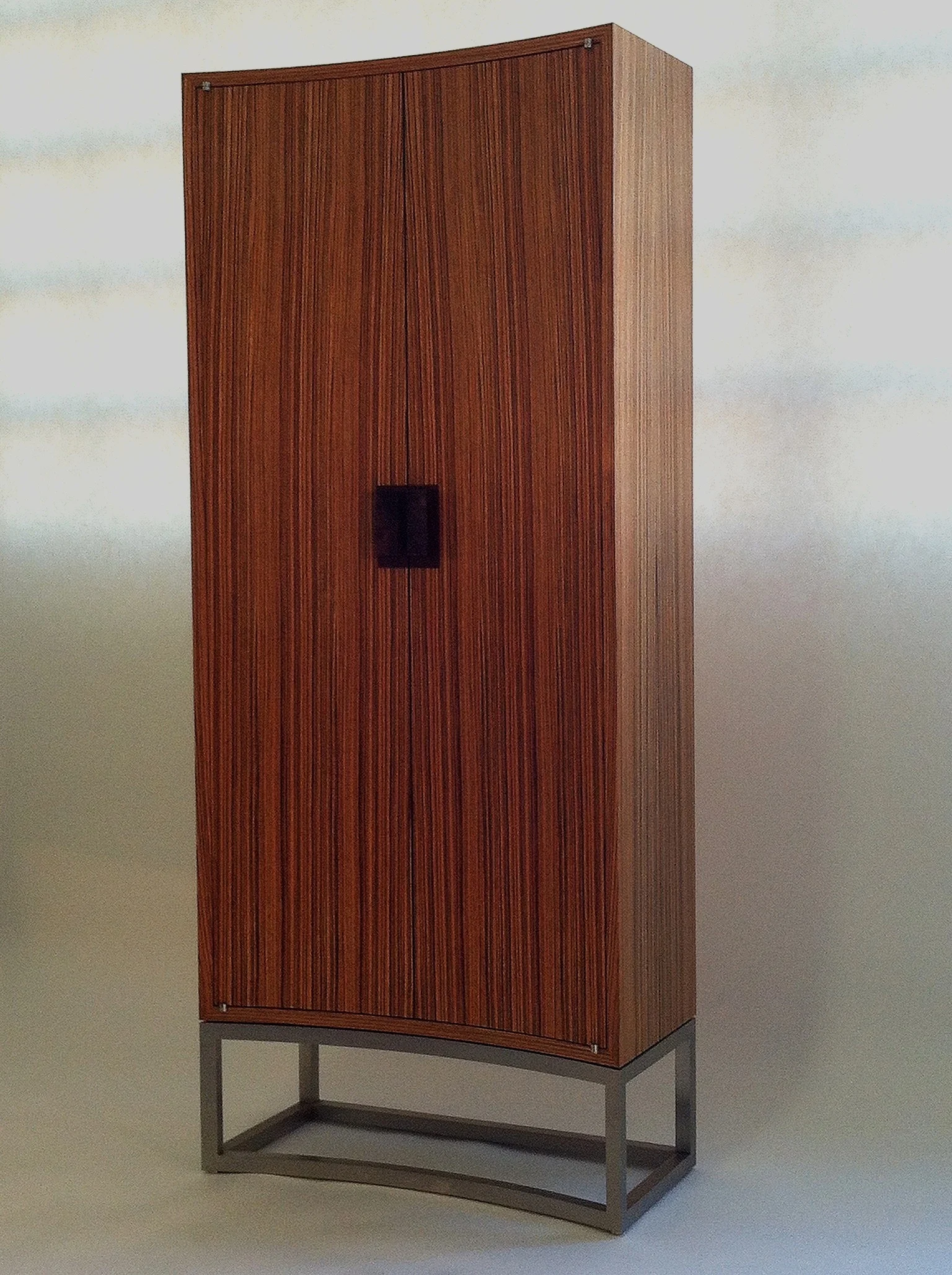  Designed by Jim Luton and built by Ashok Childs for Canopy Studios 