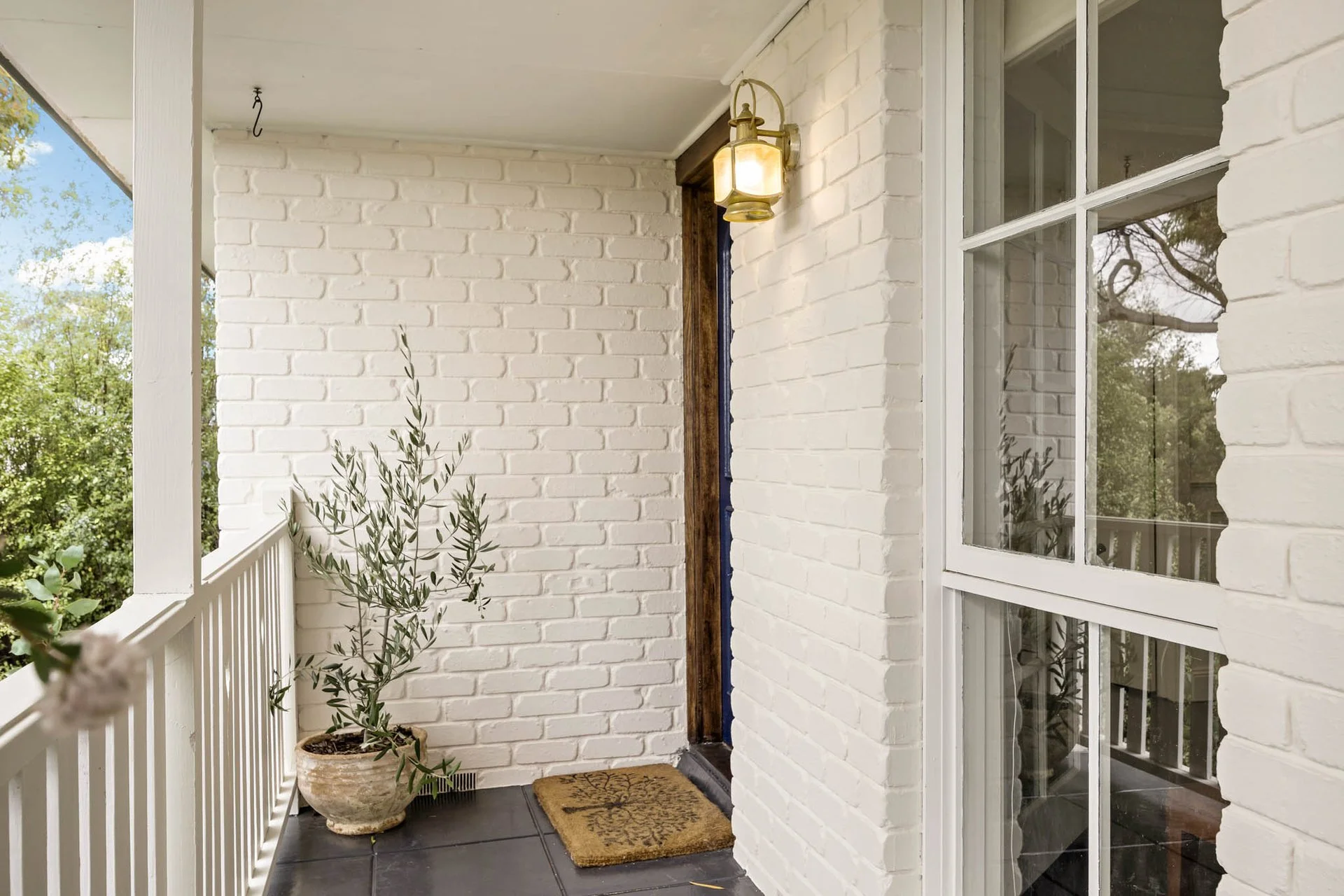 How to Modernise a Dated Brick Home Exterior