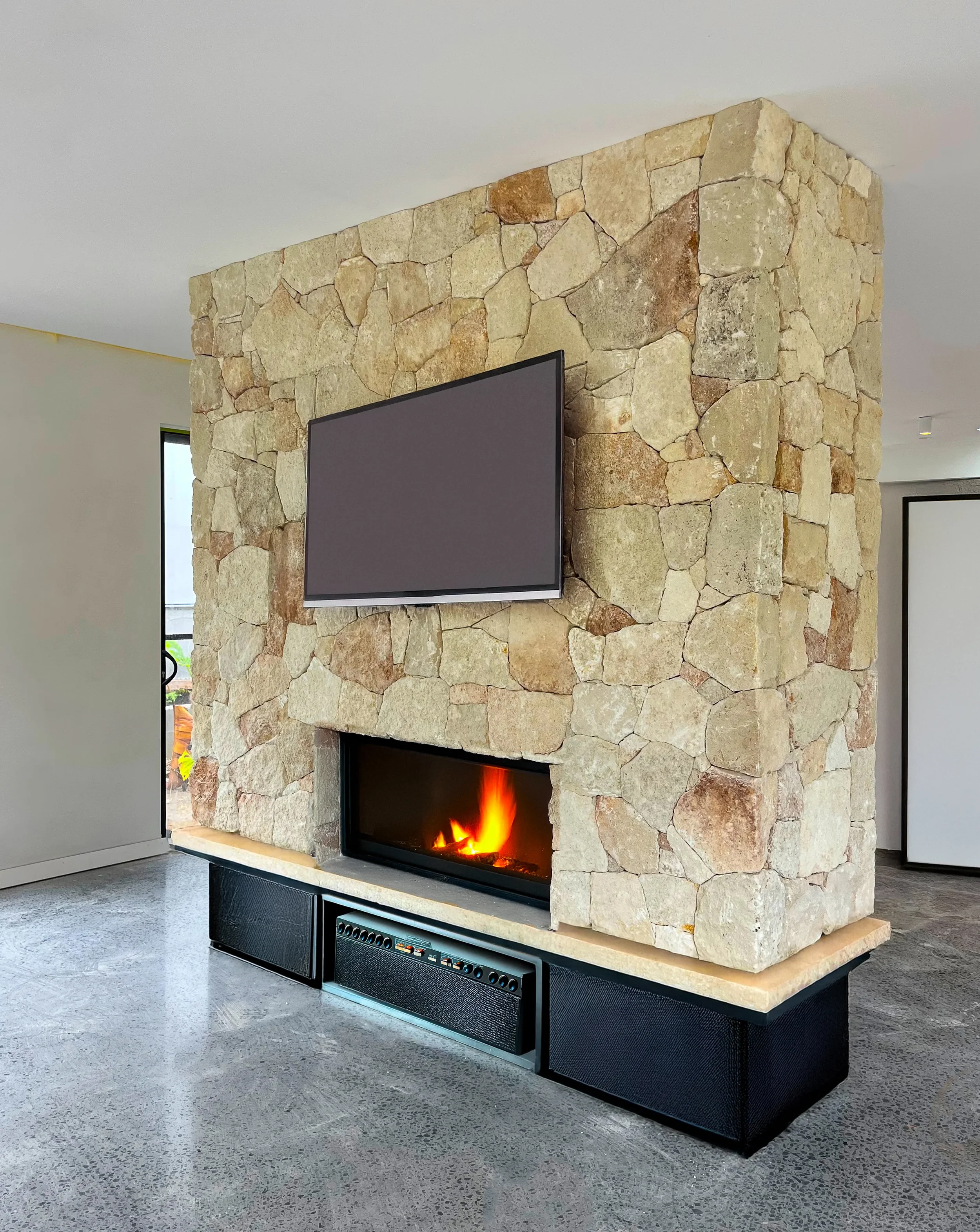 fossil_3_82c2ccd5-5f31-48ae-a062-8a9962c91d5f.webp
