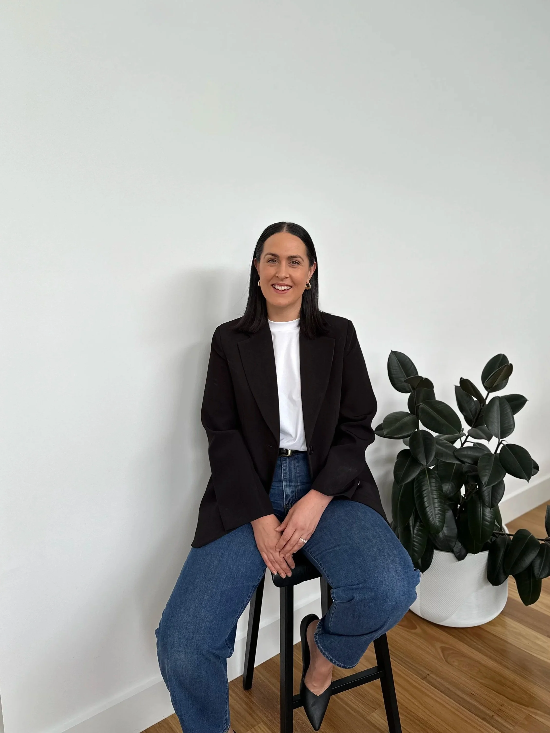 Ellie, founder of The Operations Studio, providing operations support and website design for small businesses.