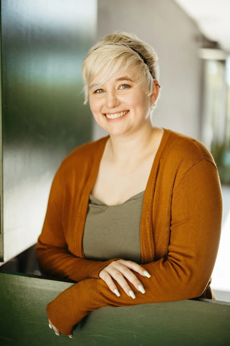 Lauren Abbott, therapist in Orange County, CA.