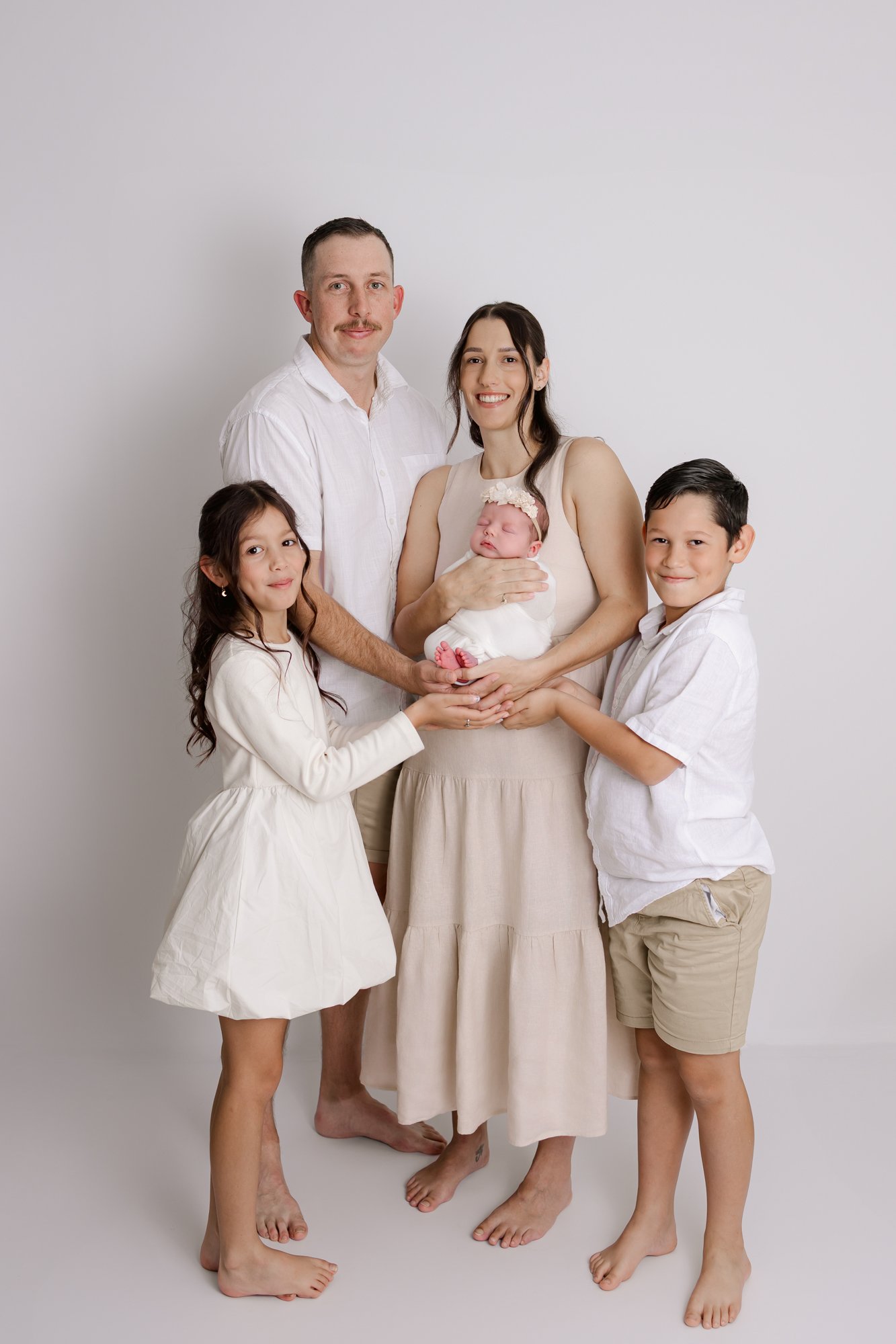 Bunch Photography What to wear for newborn photos Melbourne