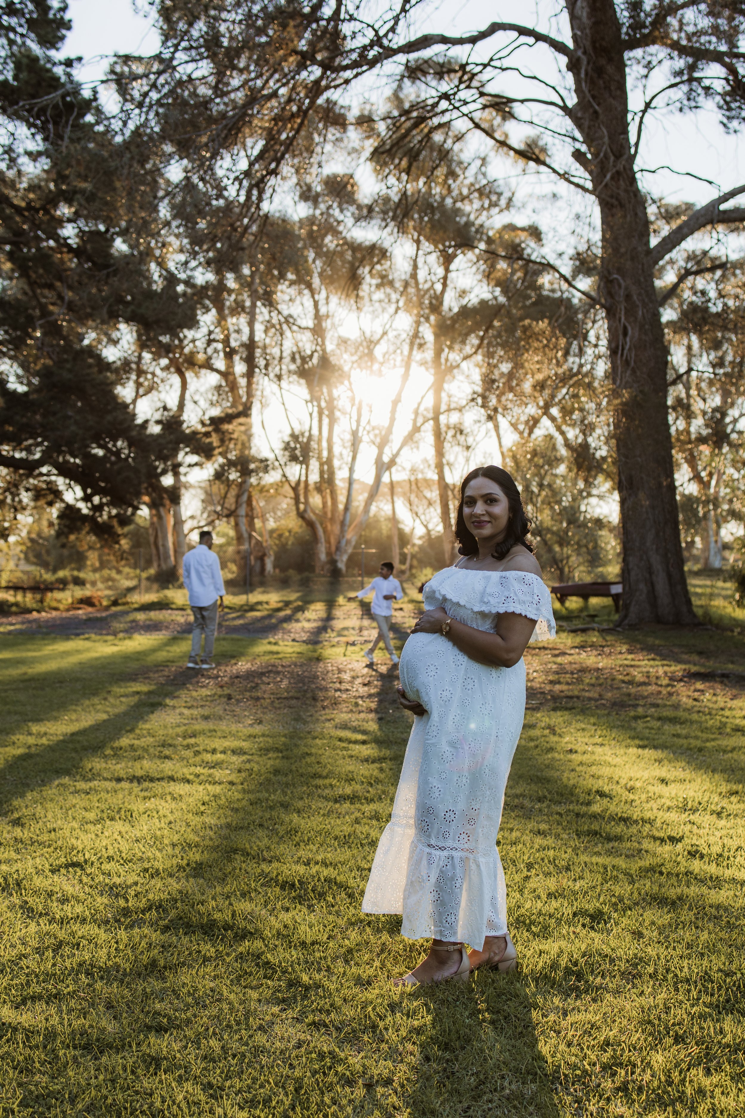Bunch_Photography-Family of three enjoying a relaxed outdoor photography session in Werribee8.jpg