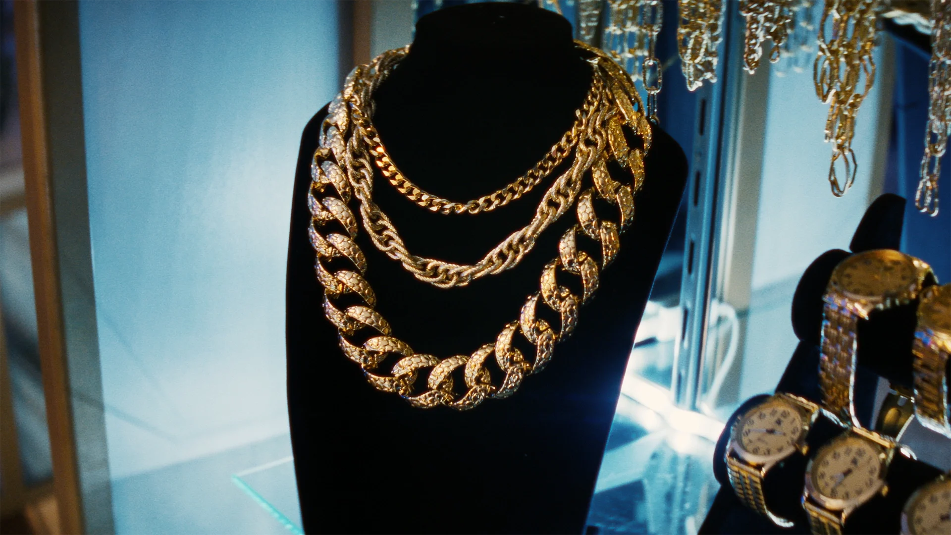 221122_SORARE_DC_16-9_3840x2160_422HQ.00_00_39_06.Still036 copy.webp