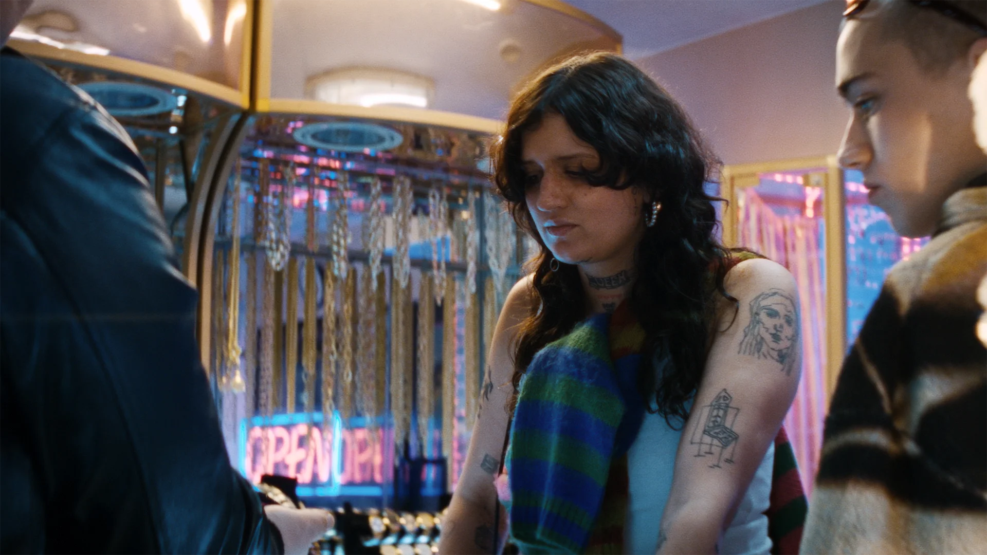 221122_SORARE_DC_16-9_3840x2160_422HQ.00_00_42_00.Still041 copy.webp