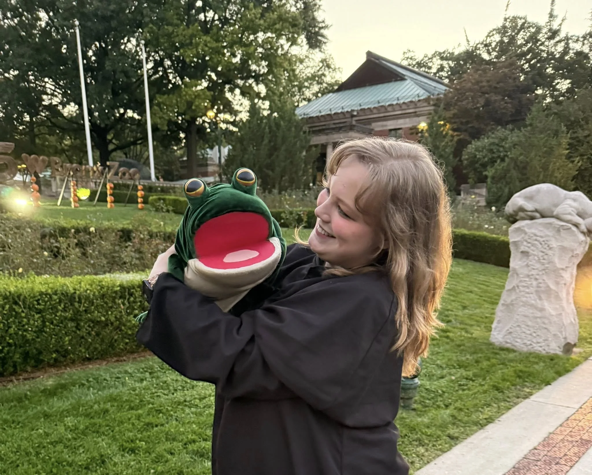 Bronx Zoo Wildlife Theatre - 2025