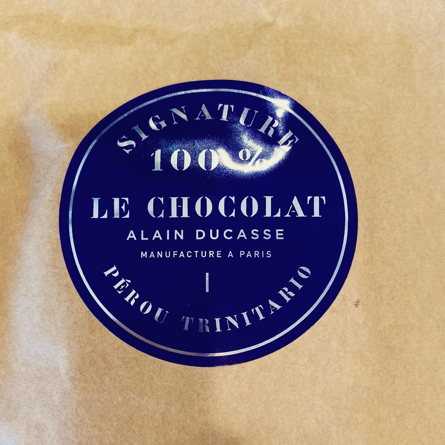 100 % distinguished only by the flavor of terroir, beans and roasting @lechocolatalainducasse #chocolate