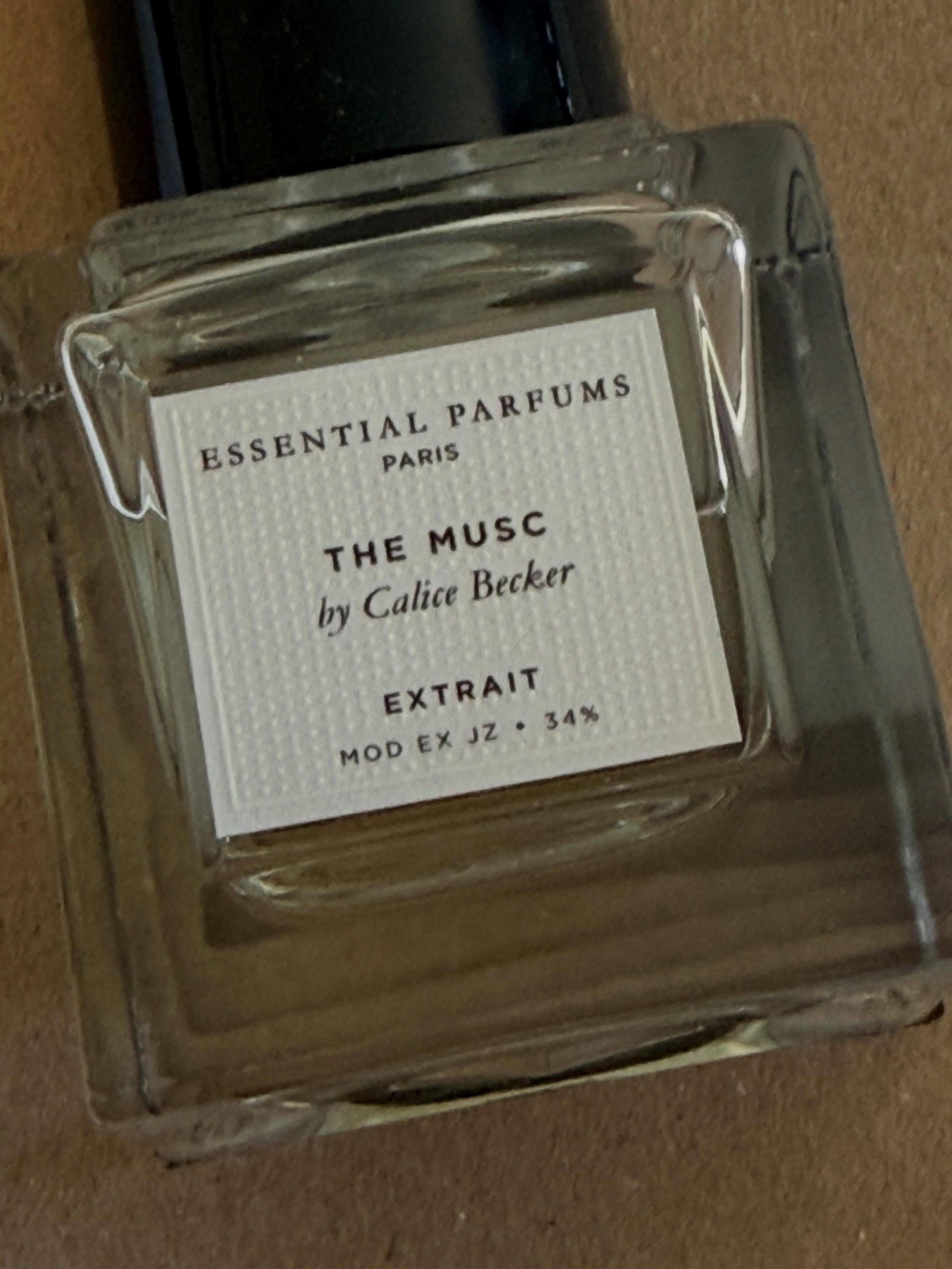 @essential.parfums 
RAGRANCE NAME

The Musc Extrait

HOUSE
Essential Parfums

CONCENTRATION
Extrait de Parfum
  PERFUMER
Calice Becker

COLLECTION
Essential Parfums Extraits Collection

Key Accords

* Musk
* Warm Spices
* Ambrofix&trade;
* Sandalwood