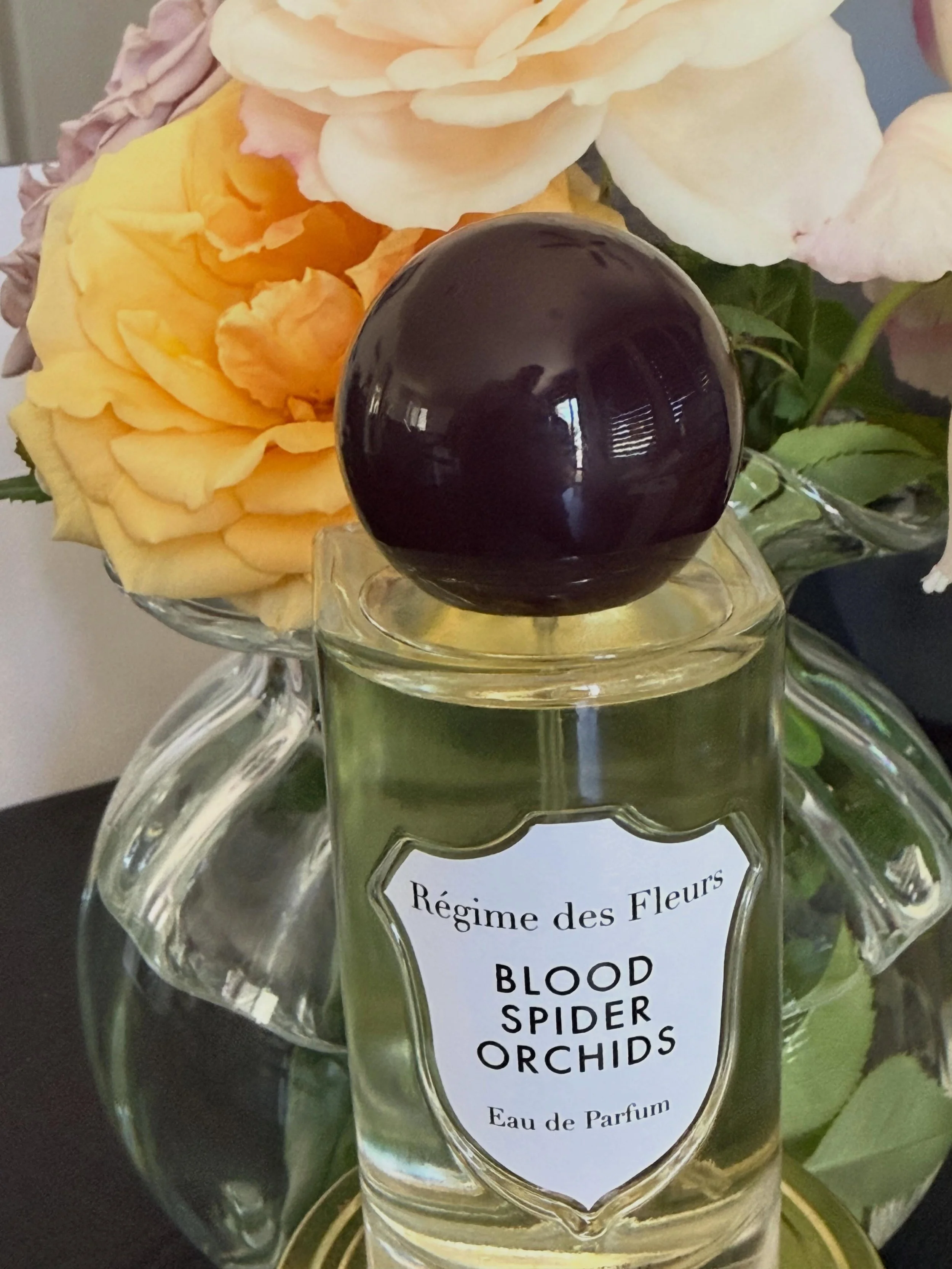 @regimedesfleurs 
* Brand: R&eacute;gime des Fleurs
* Fragrance: Blood Spider Orchids
* Concentration: Eau de Parfum
* Release: 2025 (originally introduced as a limited-edition extrait in 2024 before becoming part of the permanent Eau de Parfum colle