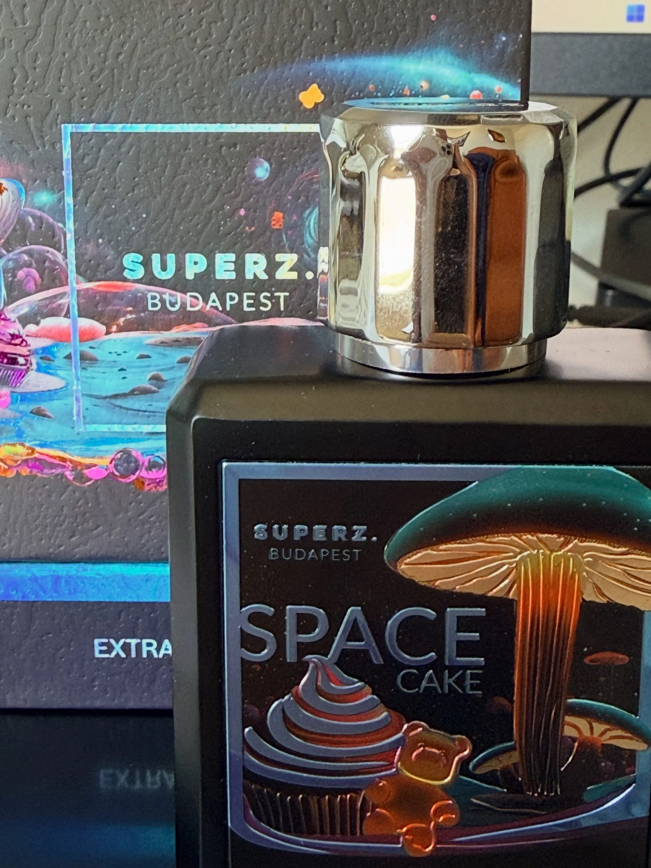 Brand: SUPERZ. Budapest @superz.budapest 
Fragrance: Space Cake
Collection: Celestial Collection 03
Release Year: 2026 
Perfumer (Nose): &Ouml;zge Erdoğmuş Altınel 
Concentration: Extrait de Parfum (20% perfume oil) 
Country of Origin: Hungary
Gender