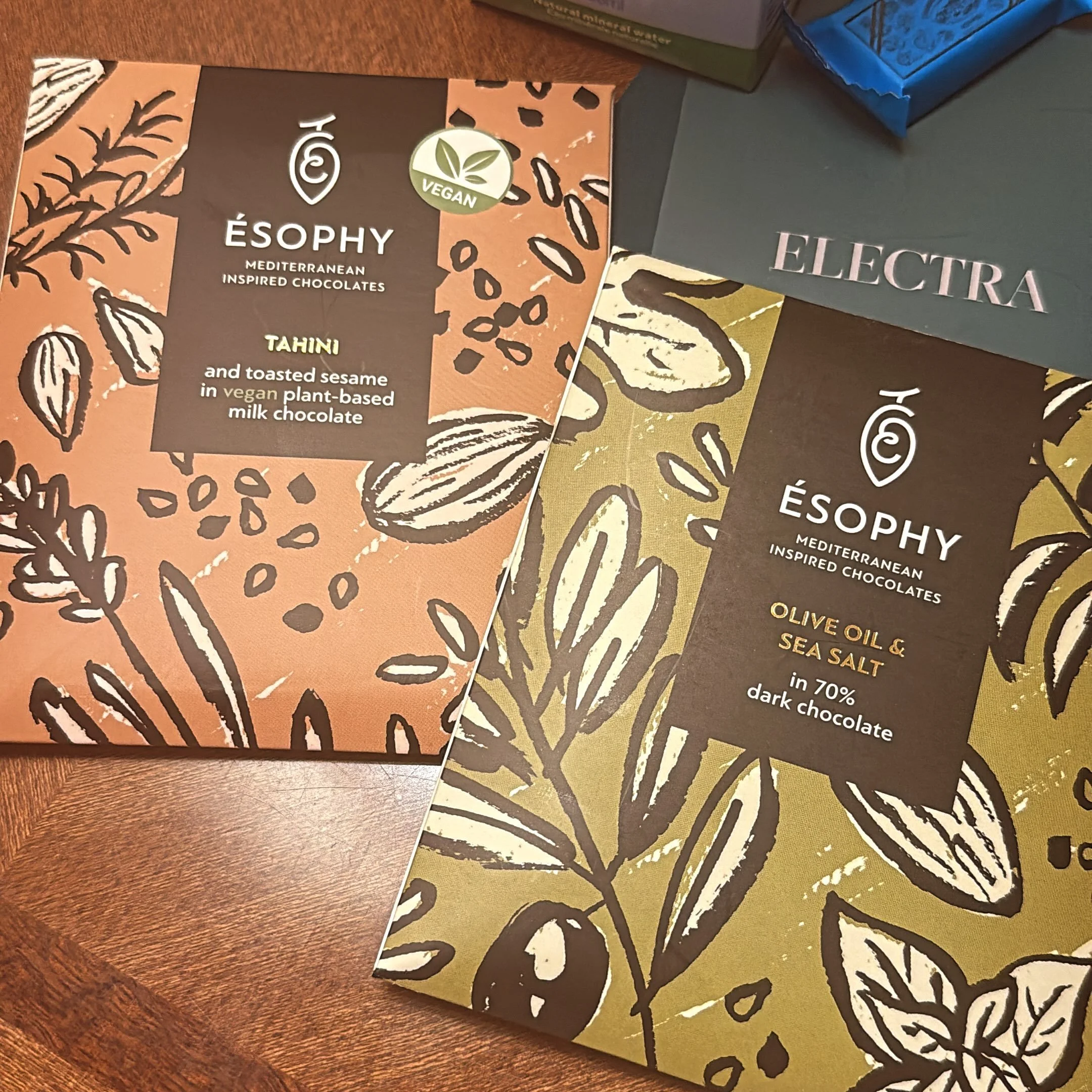 @esophychocolates 
 
&Eacute;SOPHY | GREECE 🇬🇷

Founded in 2017 by Sophia Dendrinou and Evdokia Liakou, &Eacute;SOPHY is an independent Greek artisanal chocolate house based in Kifissia, Athens.

The founders trained in chocolate making in Belgium 