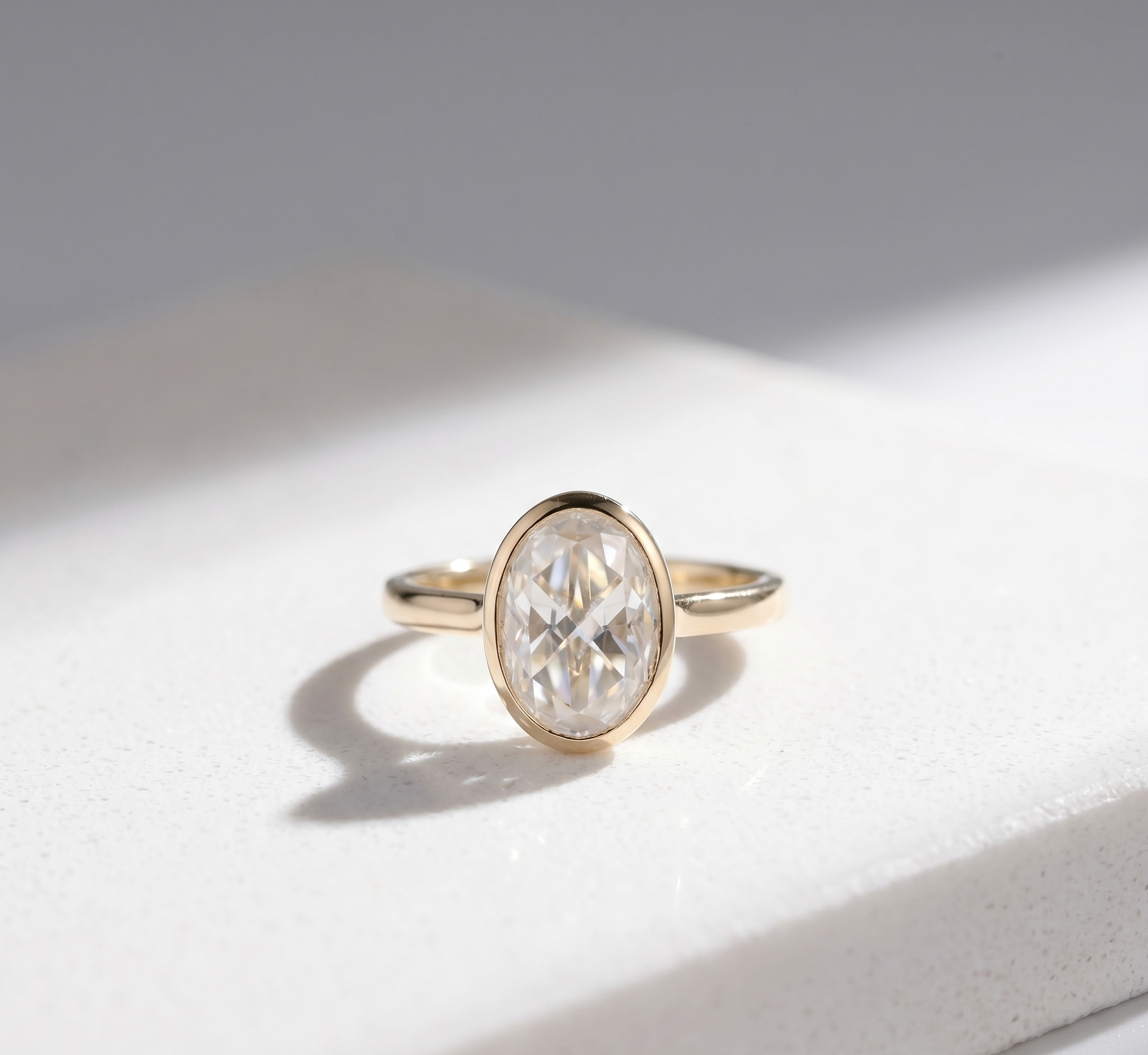 Organic Minimalist, The Oval Bezel Solitaire