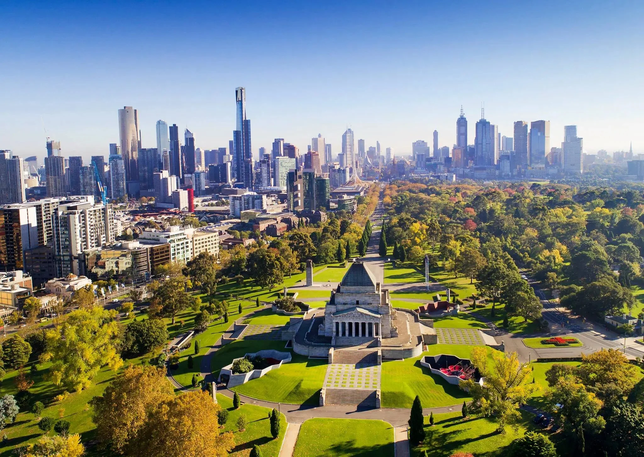 Melbourne - The home of the Shrine Of Remembrance, were we remember those who have fallen and fought bravely for our nation. Lest We Forget. Experience Melbourne with J&J Stays and Accommodation