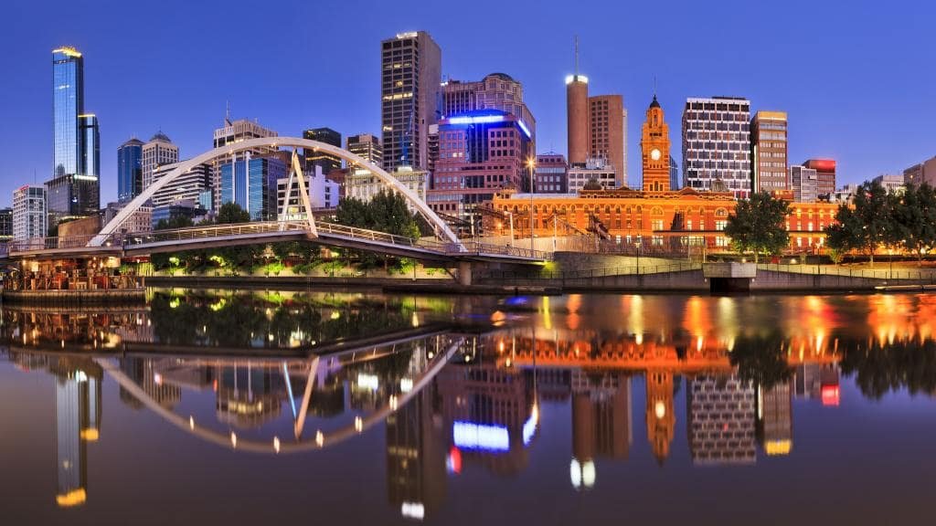 Experience Southbank with J&J Stays and Accommodation.