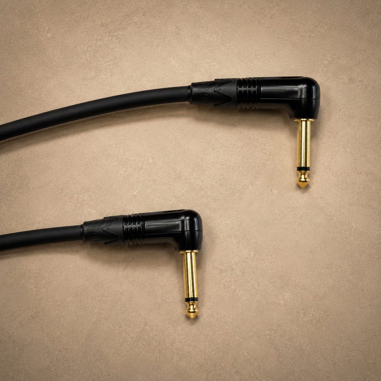 cleanline-labeled-cable-04-img-0111-edited.png