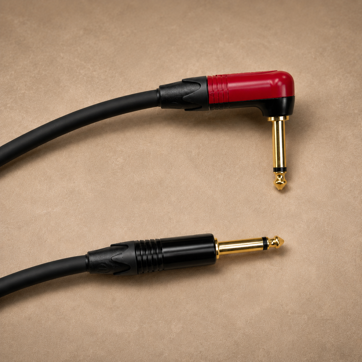 cleanline-labeled-cable-07-img-0114-edited-v2.png