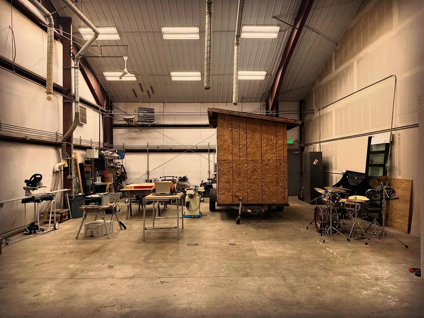 So much room for activities! So stoked to fill this 1500 sq ft shop out.  The humble beginnings of my personal beat laboratory, ready to make that smooth jazz.