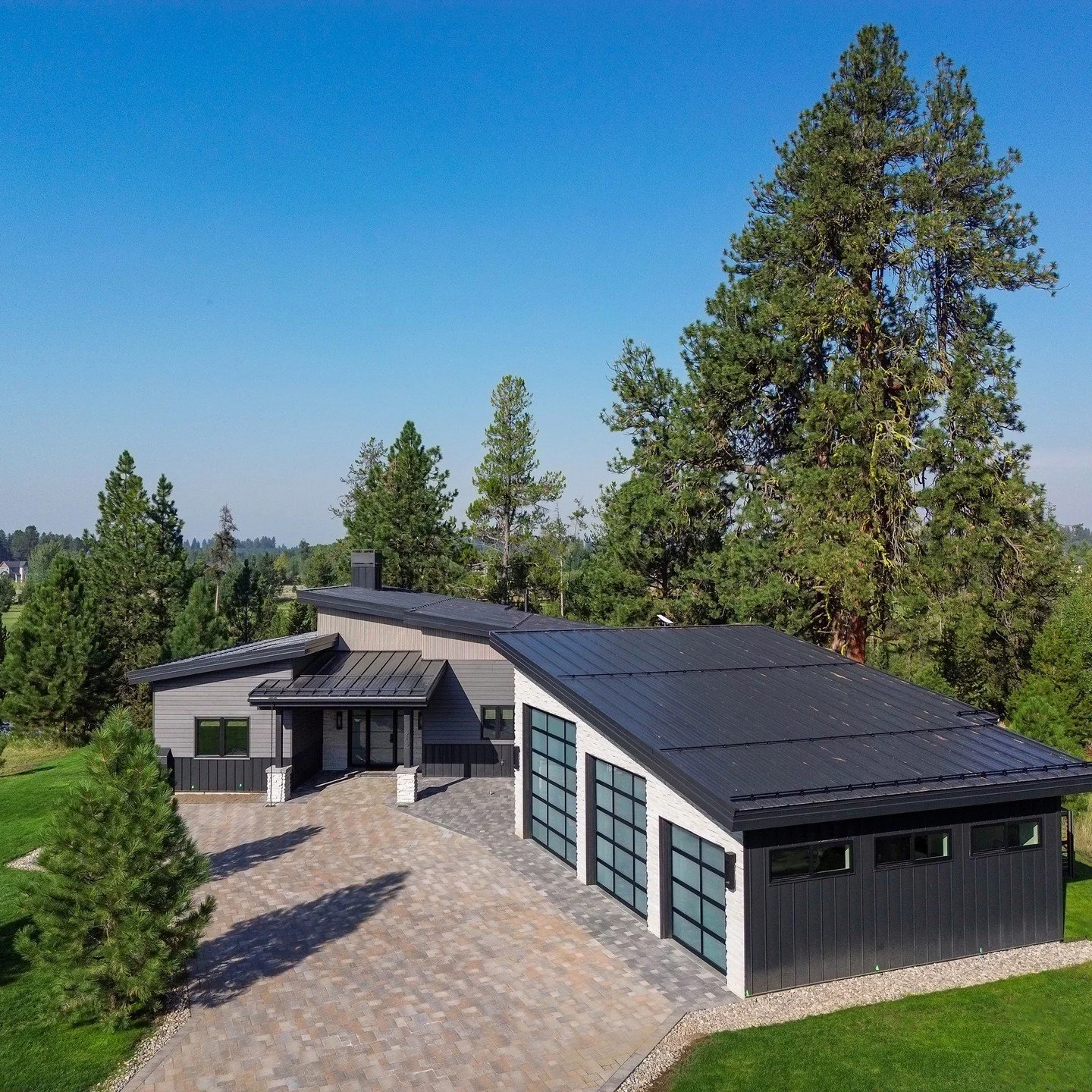 Well the grass finally came in, and the smoke finally cleared... So here are the exterior photos.