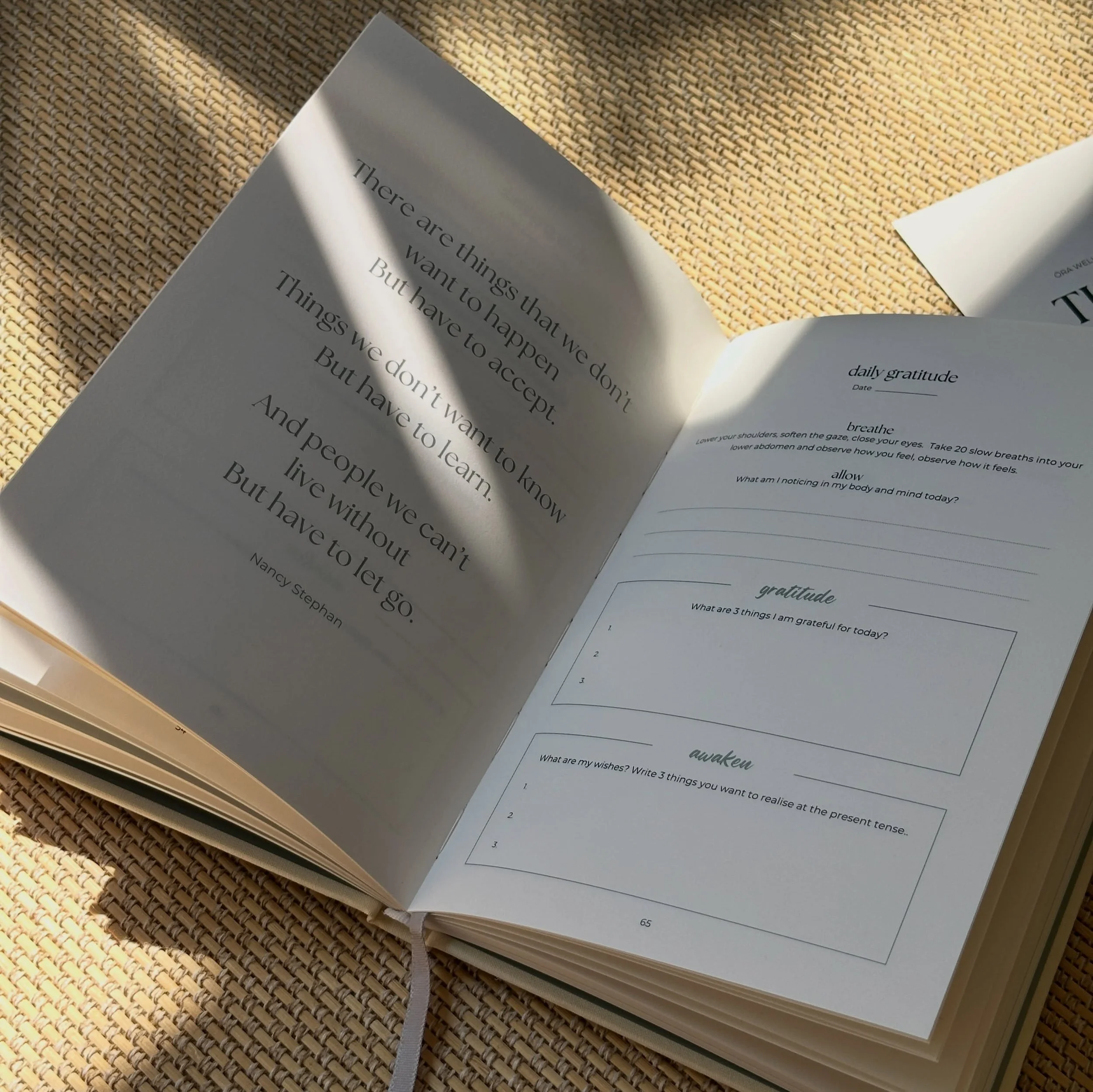 More than a gratitude journal 📝 

The ŌRA gratitude journal is a daily ritual combining Breathwork, visualisation, body awareness and gratitude. 

We have endless lists of things to do, but how often do we make space to notice how we actually FEEL? 