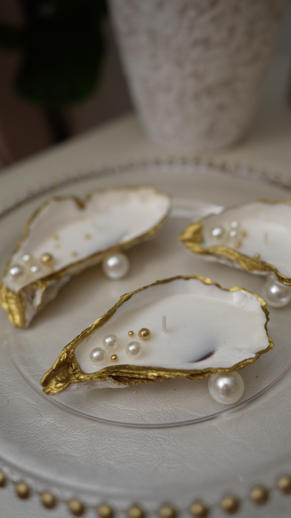 Pearl Oyster Candle